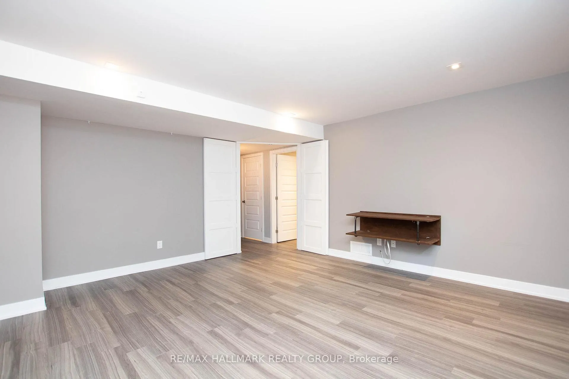Photo 36 of 20 Aquamarine Private, Ottawa, Chateauneuf — HOMEH