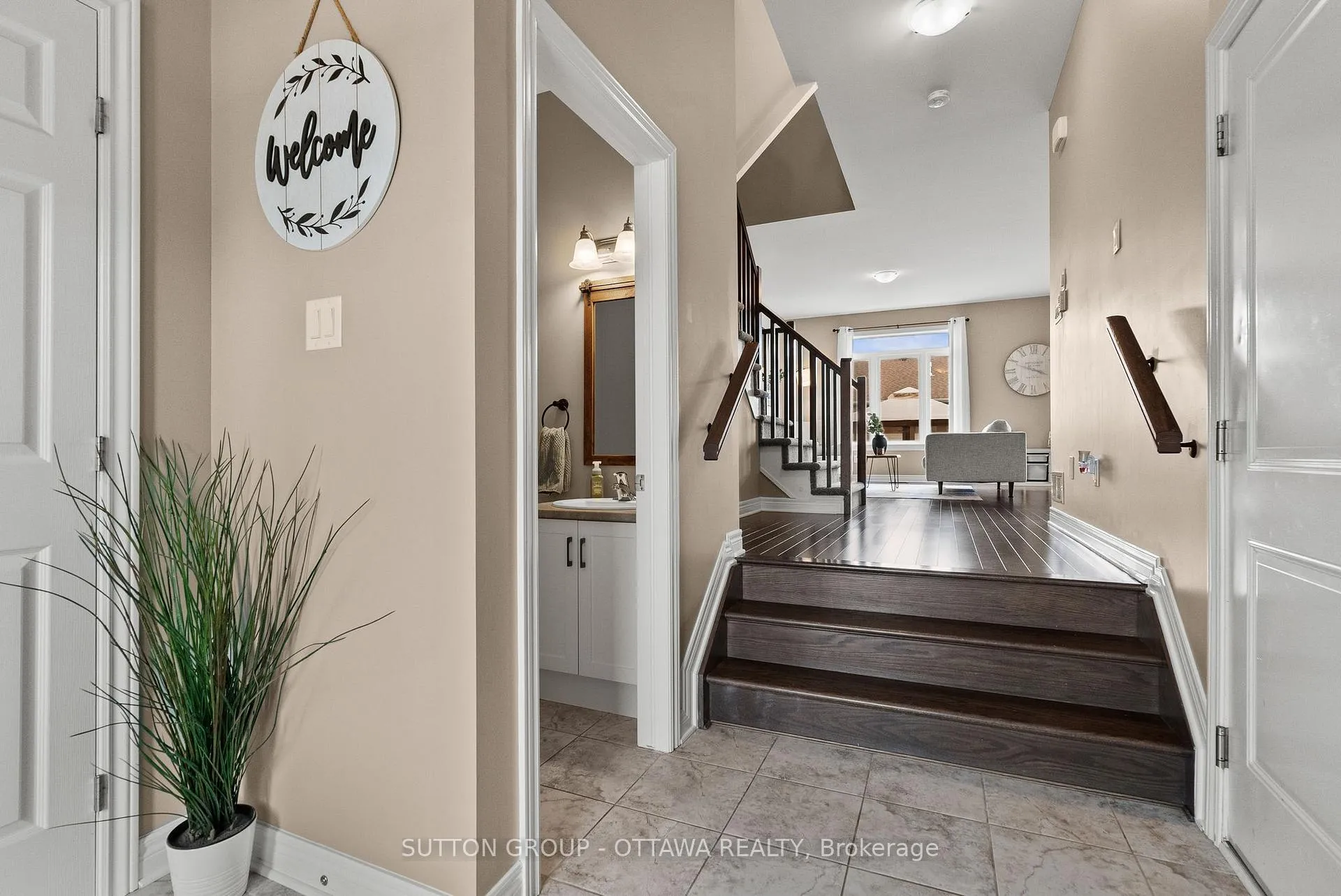 Photo 4 of 42 Peever Place, Carleton Place — HOMEH