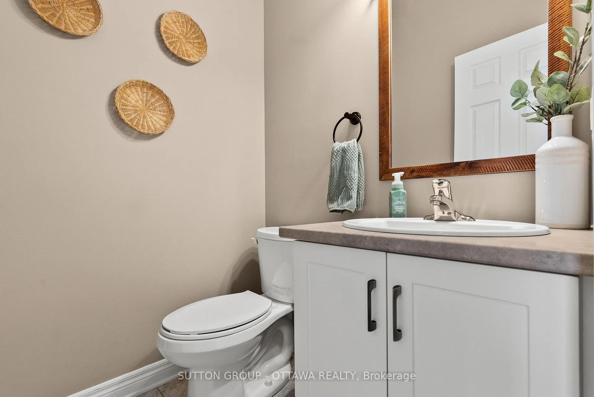 Photo 5 of 42 Peever Place, Carleton Place — HOMEH