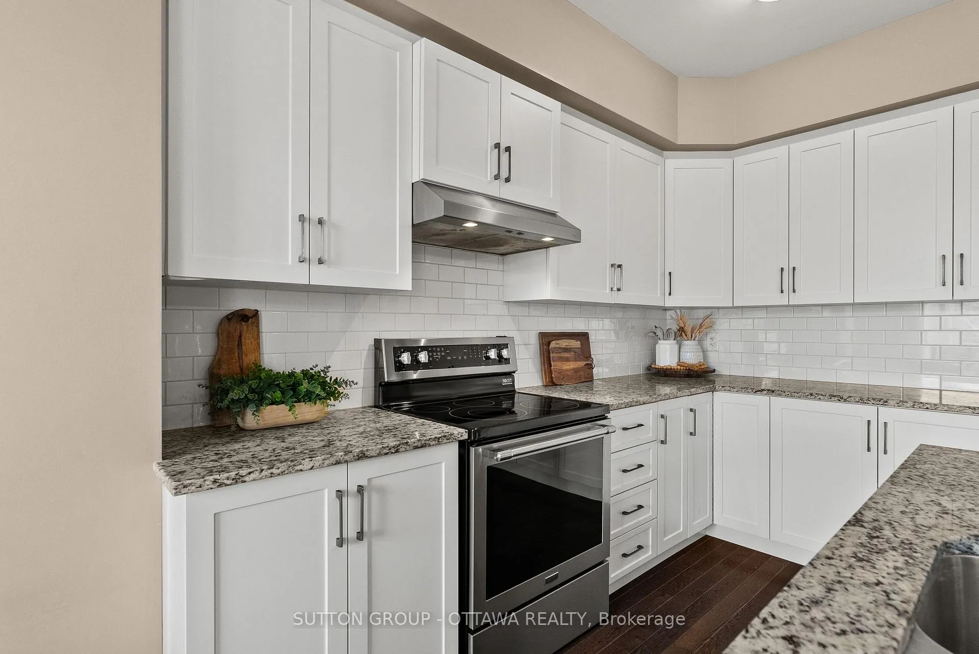 Photo 14 of 42 Peever Place, Carleton Place — HOMEH