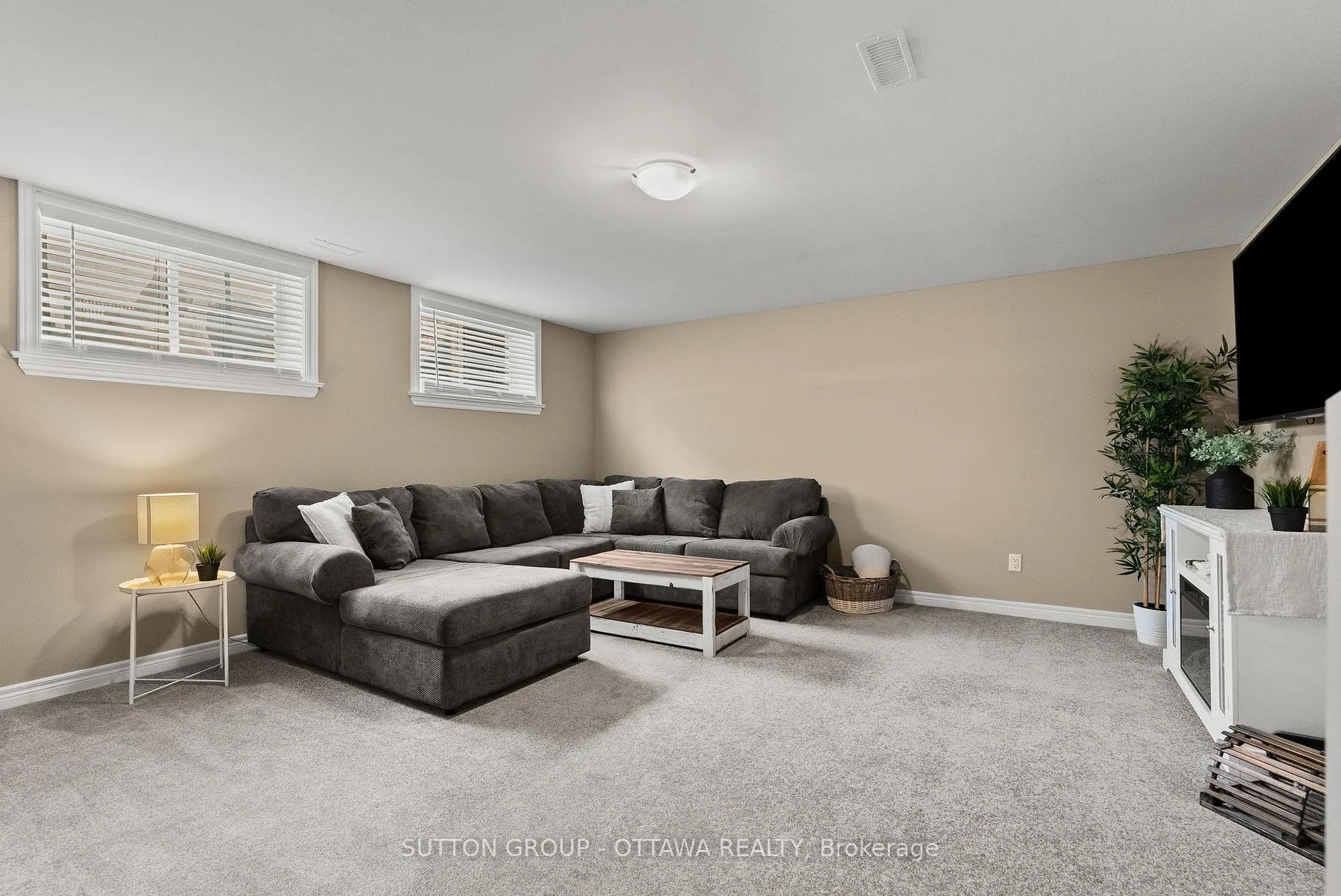 Photo 26 of 42 Peever Place, Carleton Place — HOMEH