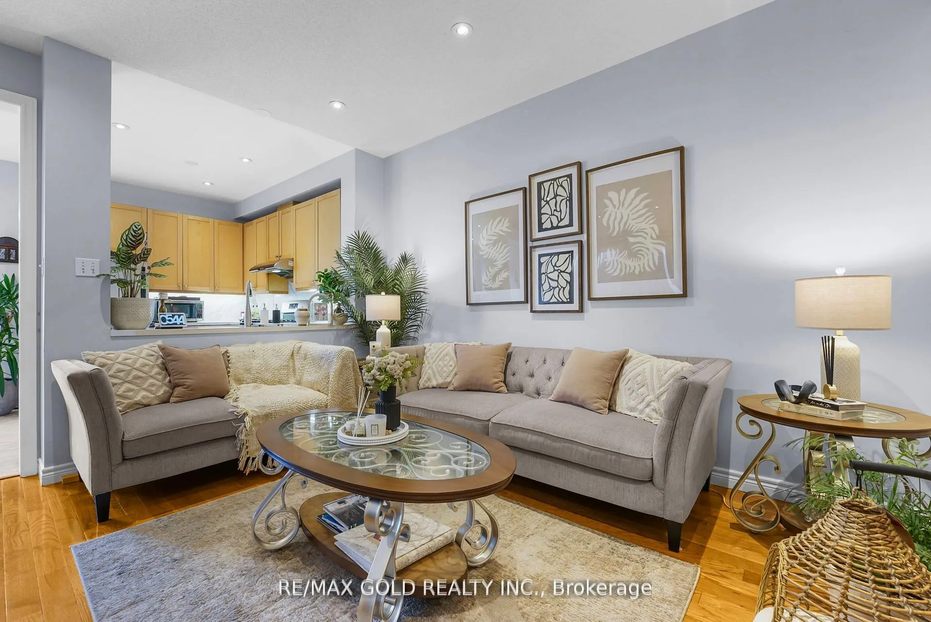 Photo 6 of 22 Nathaniel Crescent, Brampton, Bram West — HOMEH
