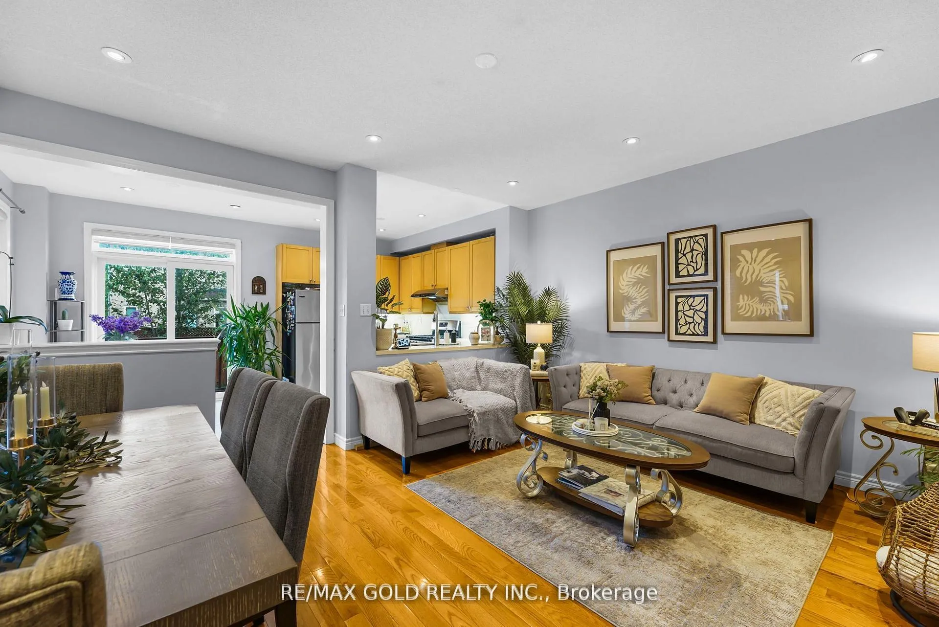 Photo 8 of 22 Nathaniel Crescent, Brampton, Bram West — HOMEH