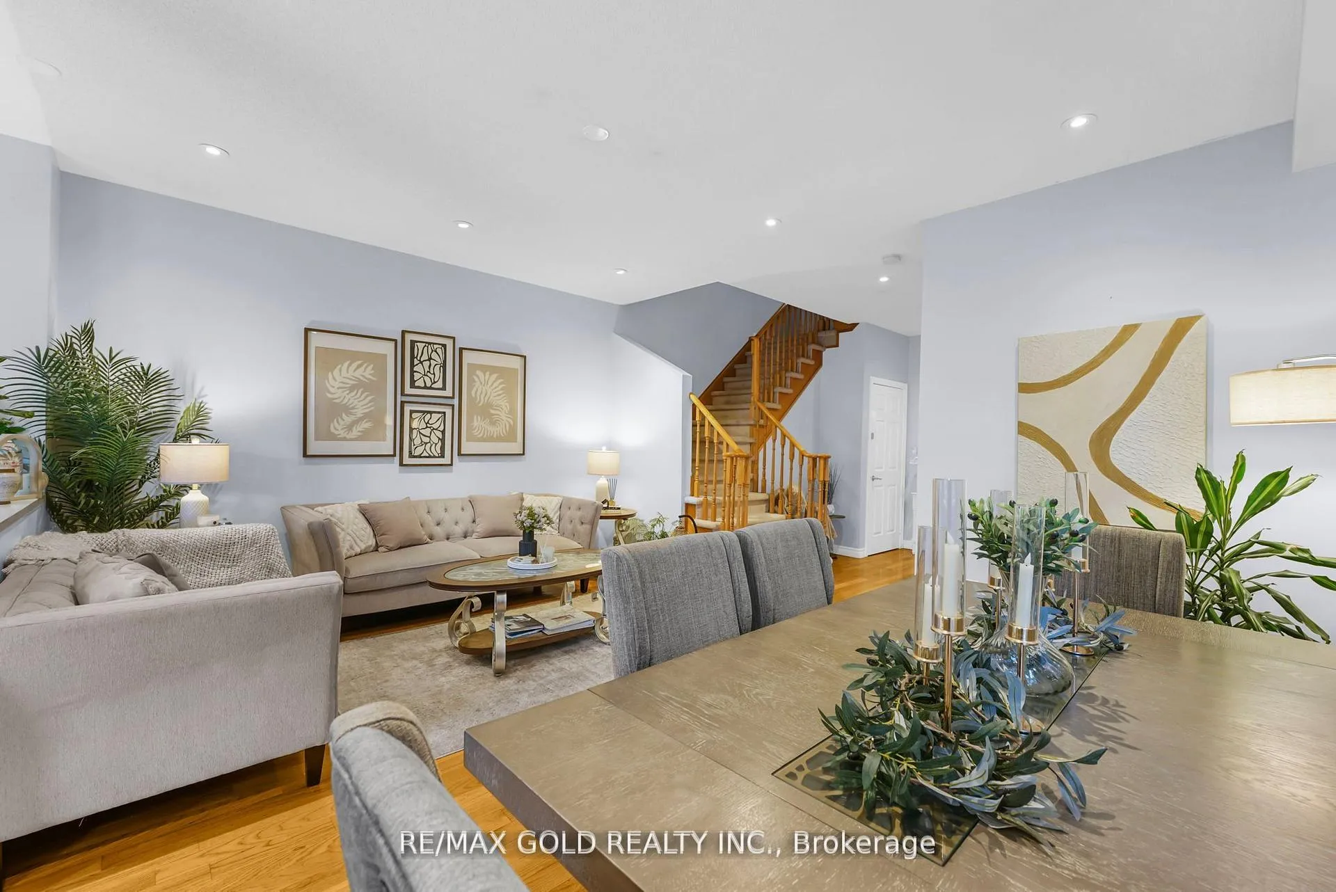 Photo 13 of 22 Nathaniel Crescent, Brampton, Bram West — HOMEH
