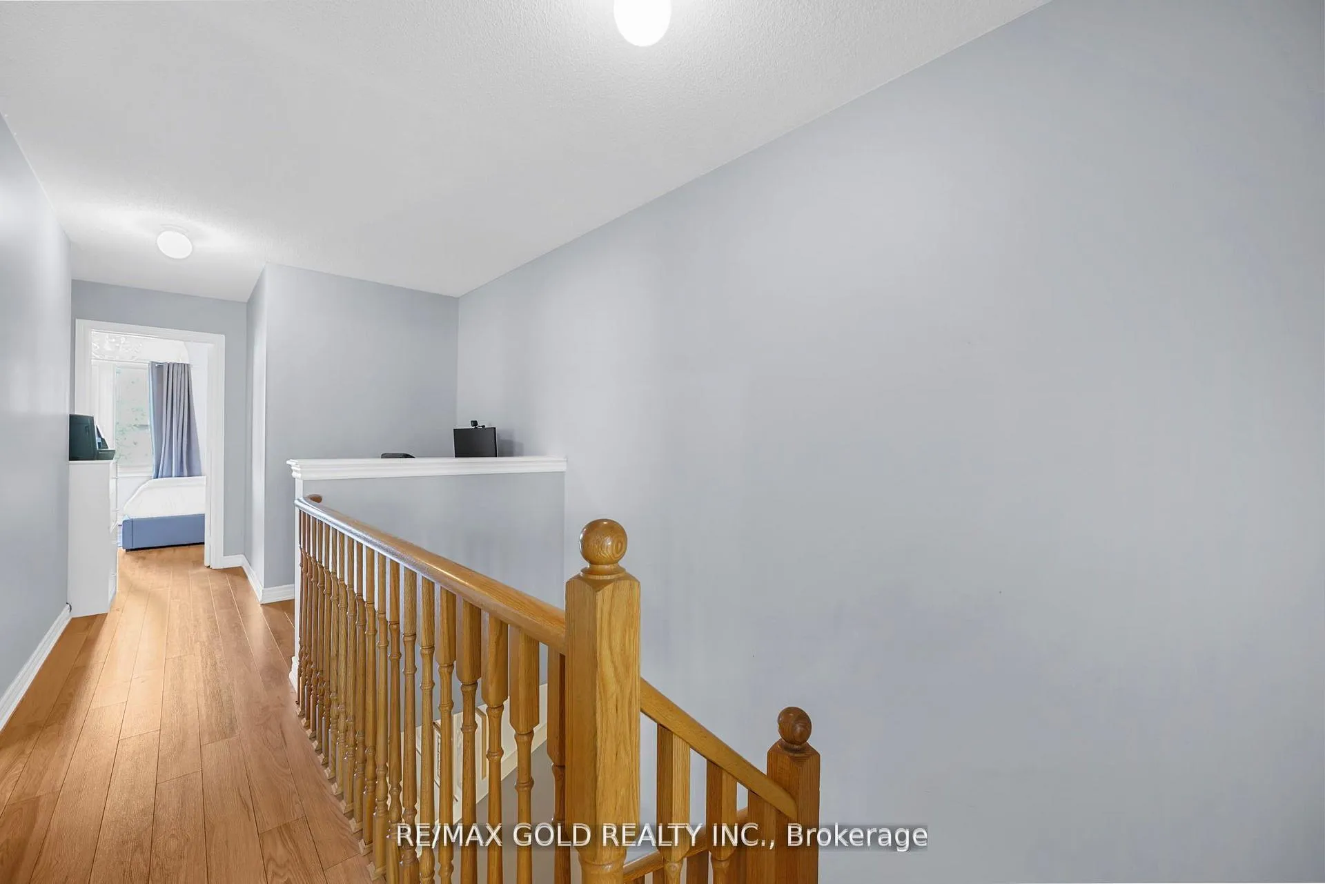 Photo 23 of 22 Nathaniel Crescent, Brampton, Bram West — HOMEH