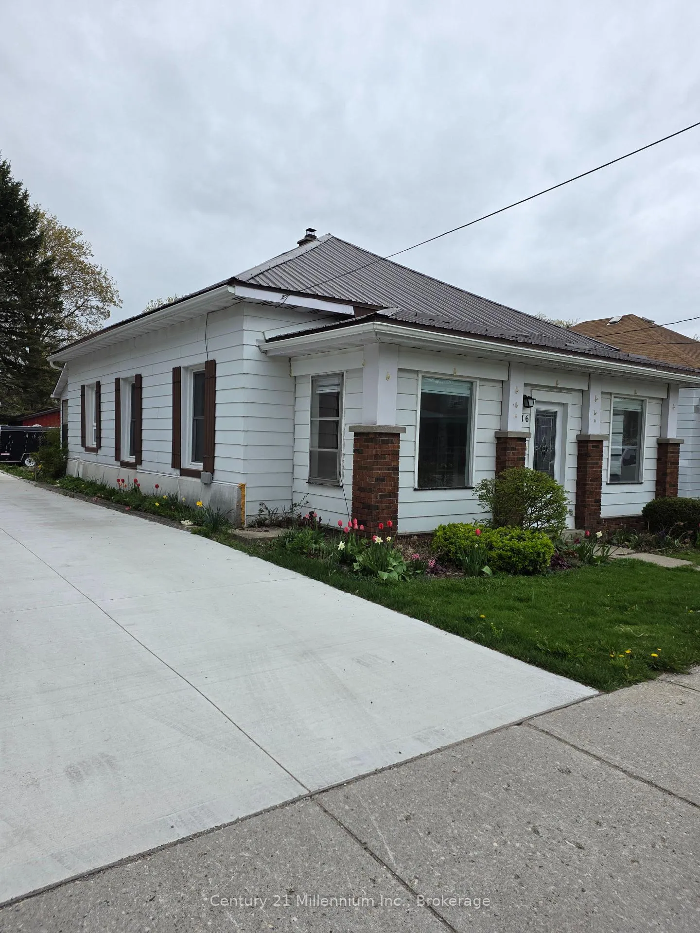 Photo 1 of 516 Rose Street, Huron-Kinloss, Lucknow — HOMEH