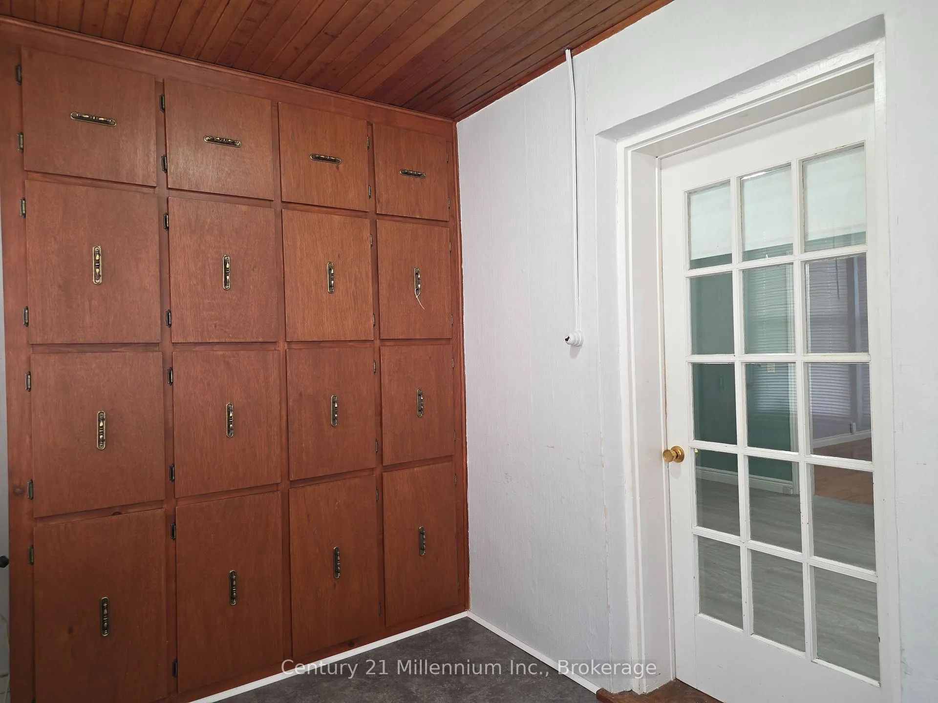 Photo 12 of 516 Rose Street, Huron-Kinloss, Lucknow — HOMEH