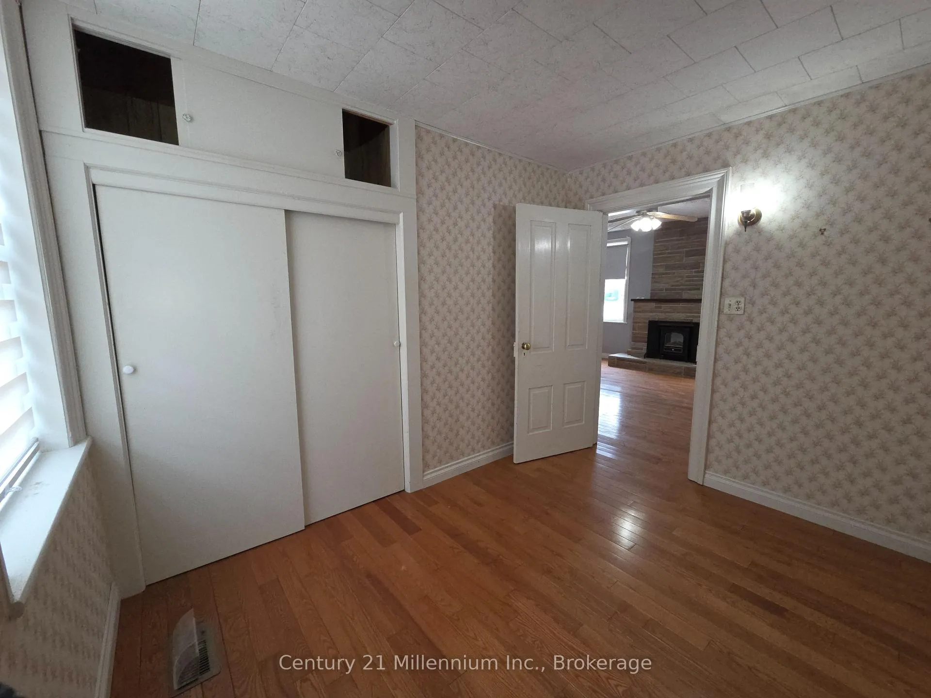 Photo 19 of 516 Rose Street, Huron-Kinloss, Lucknow — HOMEH