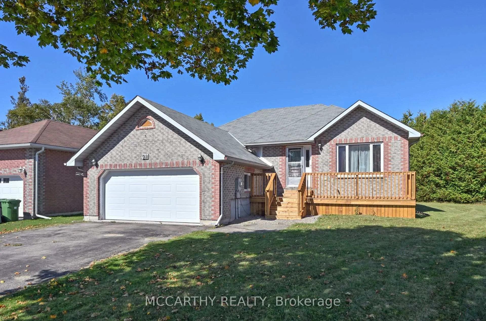 Photo 2 of 28 Wilson Crescent, Southgate — HOMEH