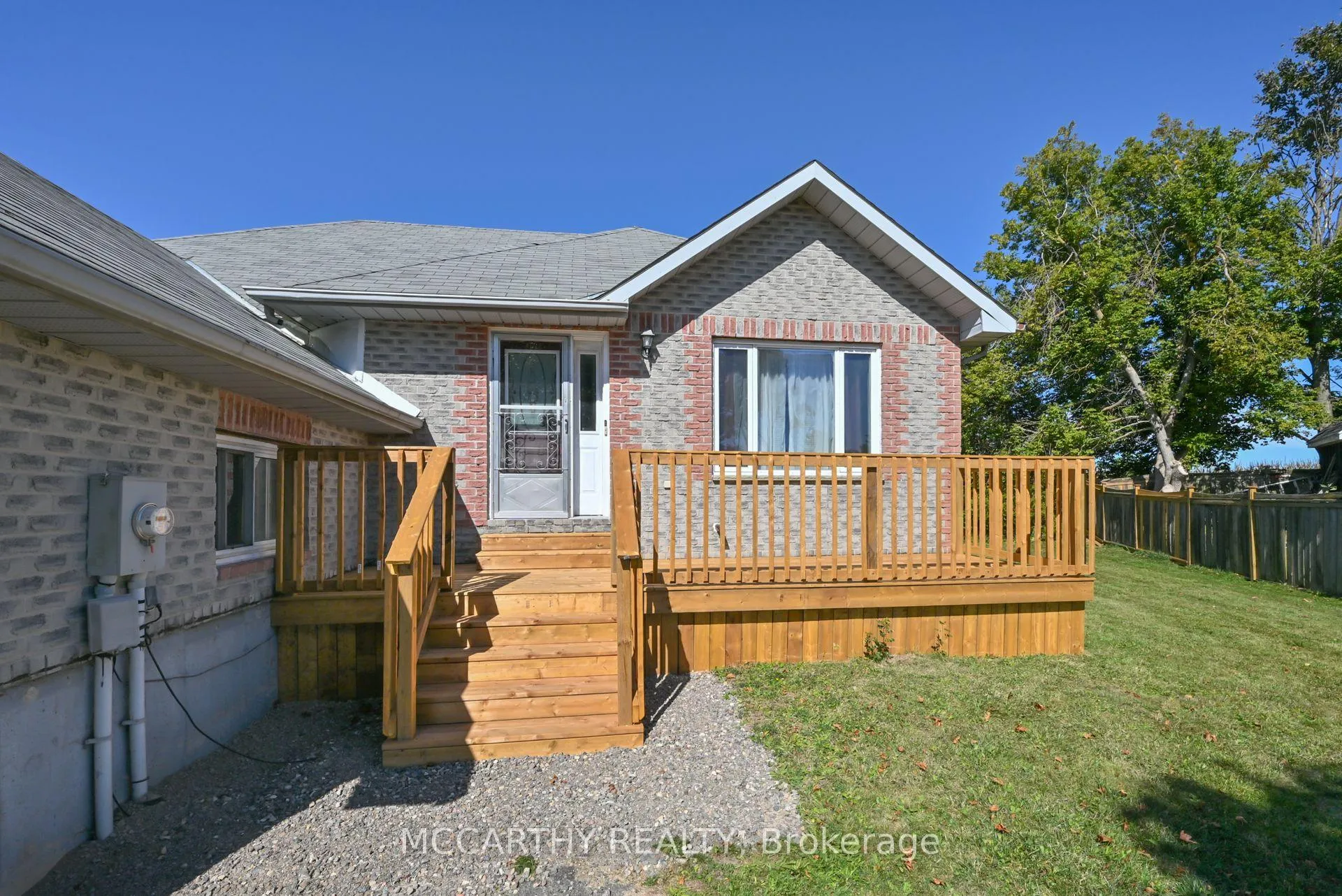 Photo 3 of 28 Wilson Crescent, Southgate — HOMEH