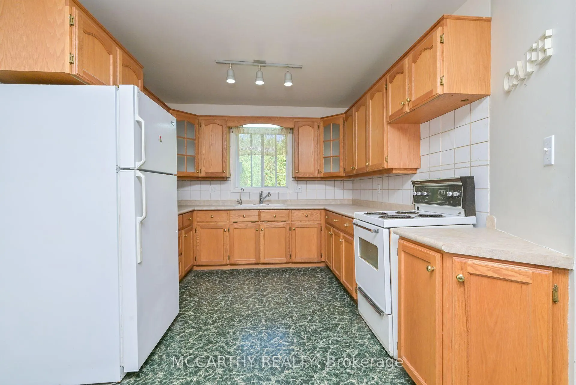 Photo 6 of 28 Wilson Crescent, Southgate — HOMEH