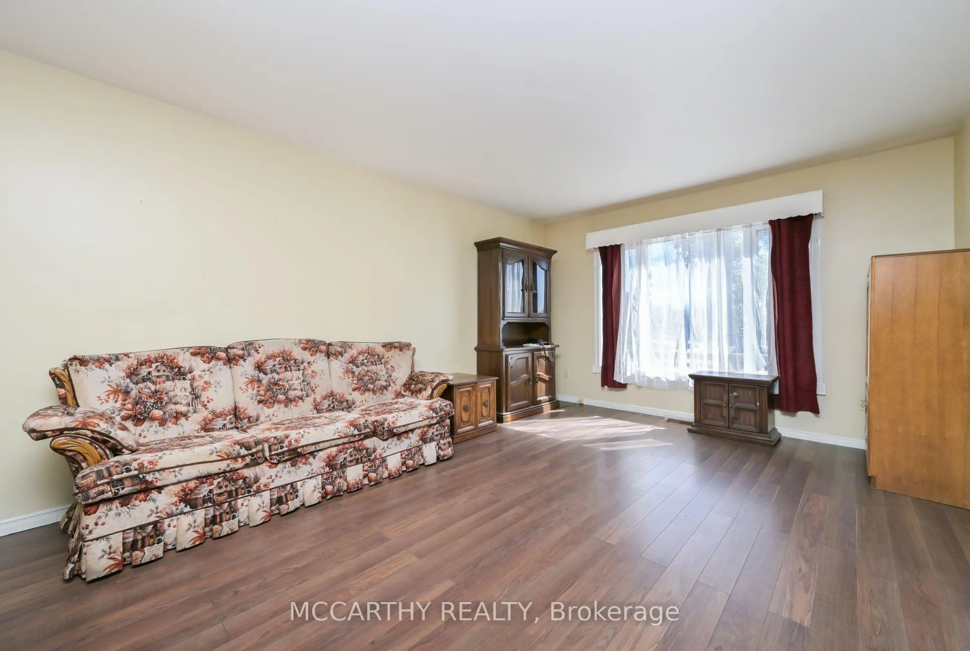 Photo 10 of 28 Wilson Crescent, Southgate — HOMEH