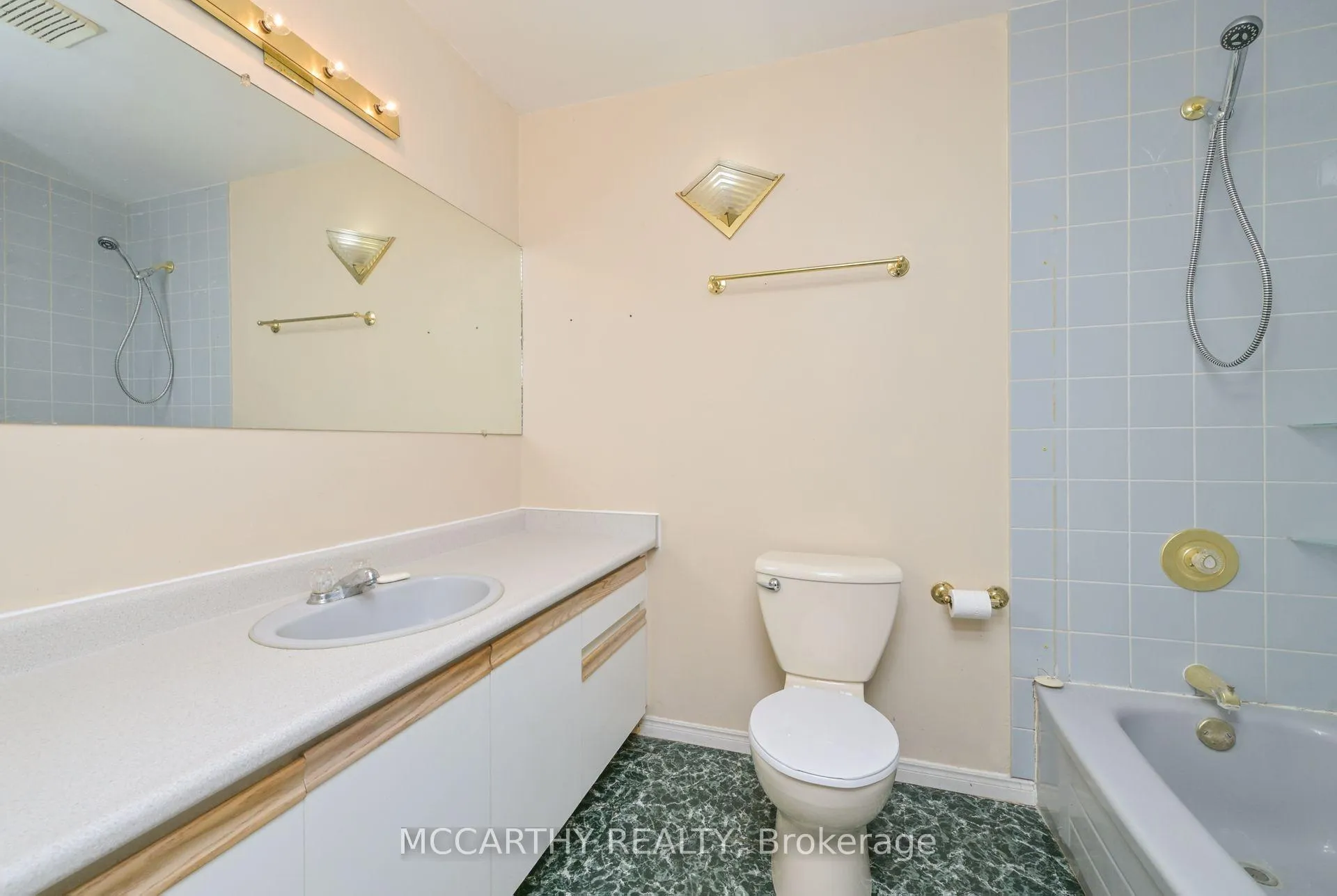 Photo 14 of 28 Wilson Crescent, Southgate — HOMEH
