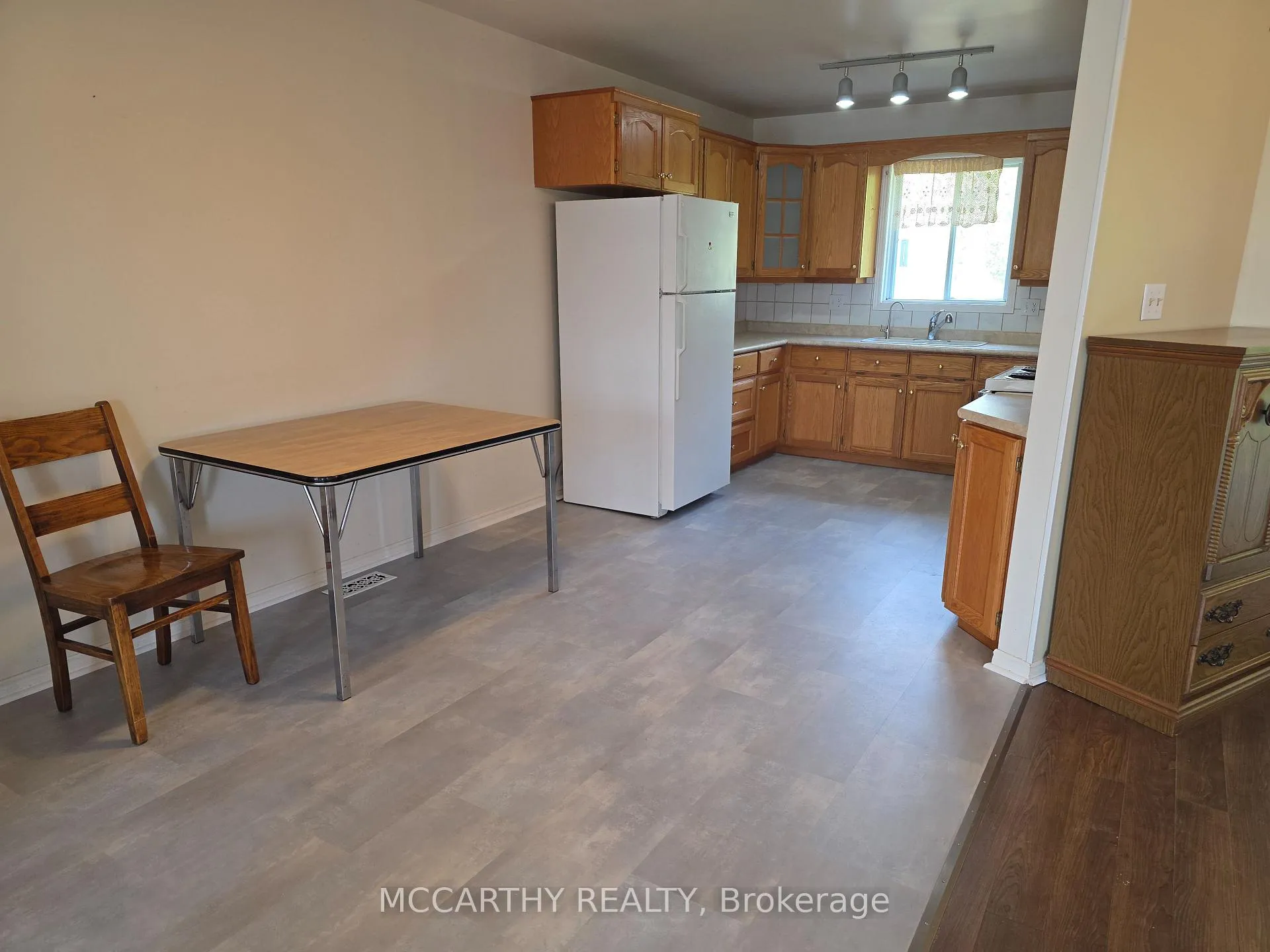 Photo 30 of 28 Wilson Crescent, Southgate — HOMEH
