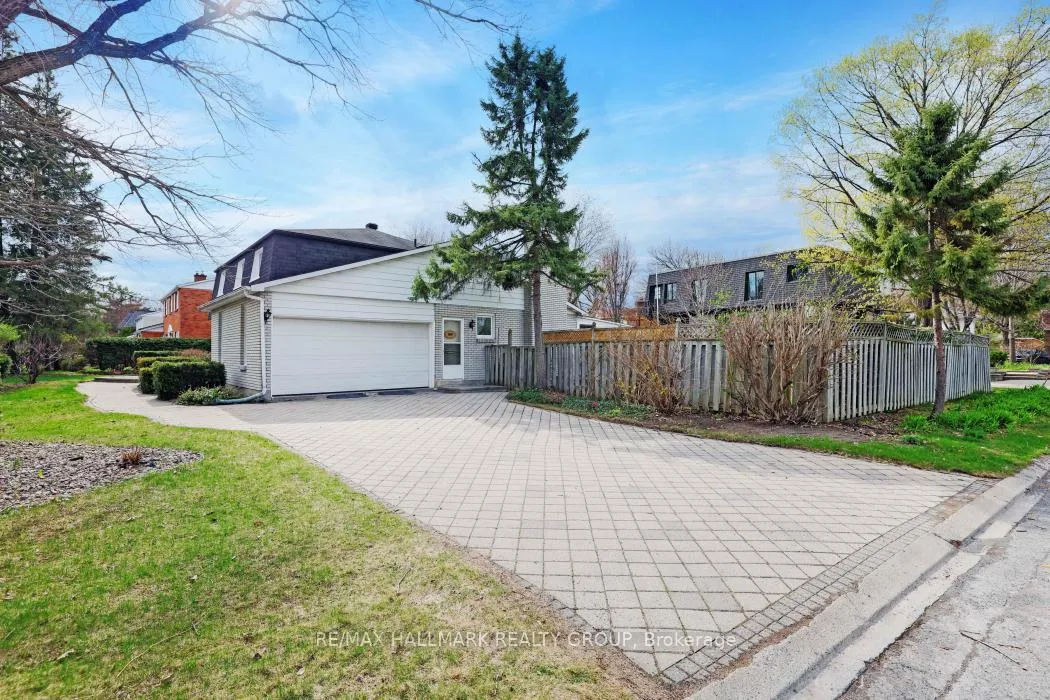 Photo 4 of 2003 Hollybrook Crescent, Ottawa, Beacon Hill North — HOMEH