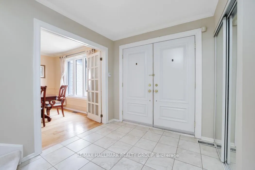 Photo 6 of 2003 Hollybrook Crescent, Ottawa, Beacon Hill North — HOMEH