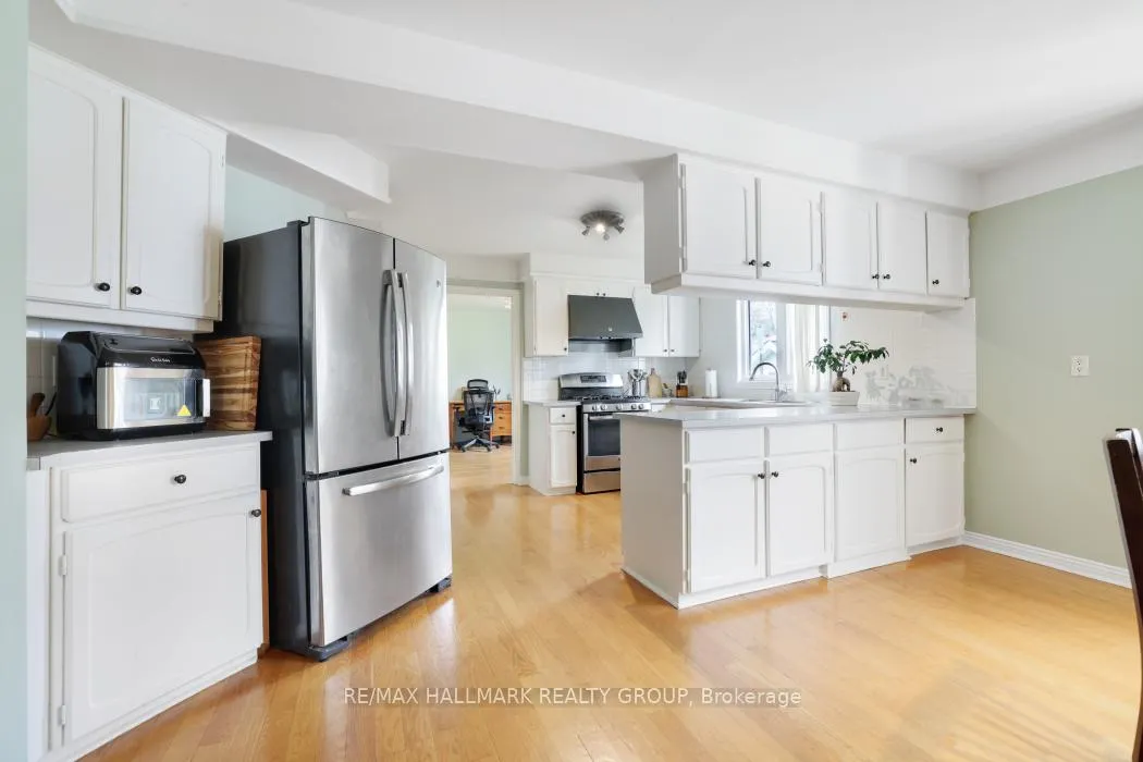 Photo 12 of 2003 Hollybrook Crescent, Ottawa, Beacon Hill North — HOMEH