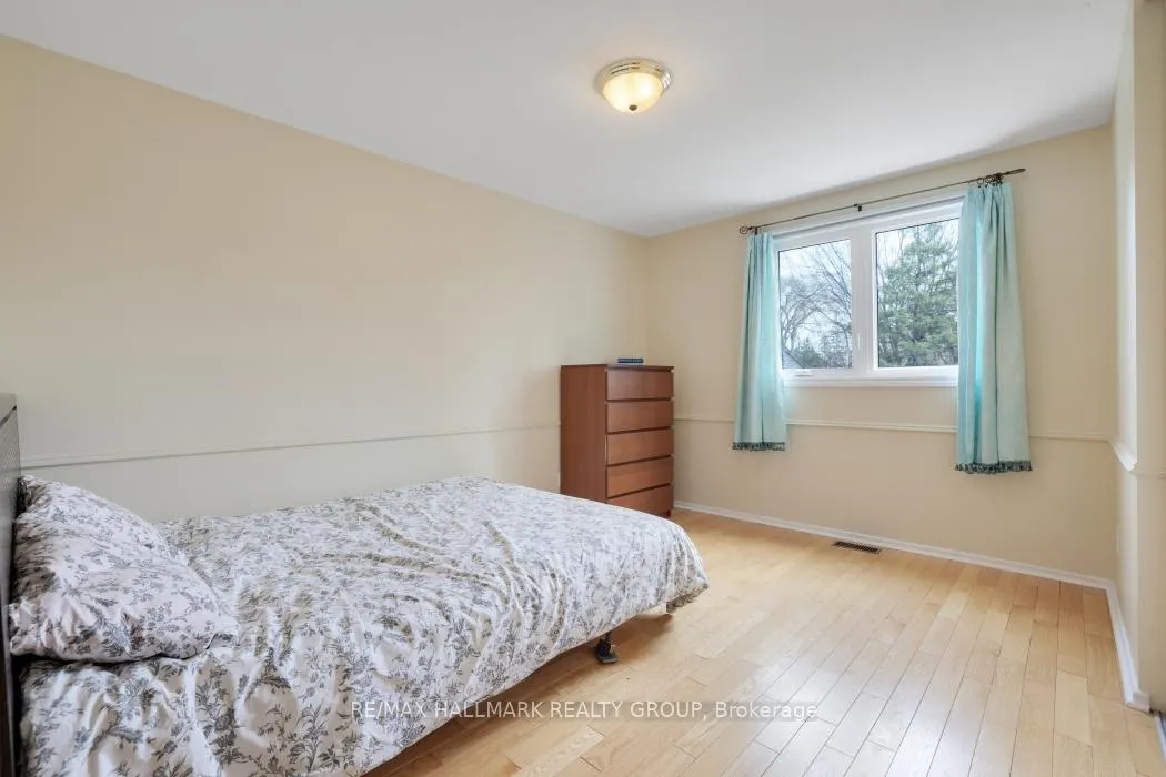 Photo 27 of 2003 Hollybrook Crescent, Ottawa, Beacon Hill North — HOMEH