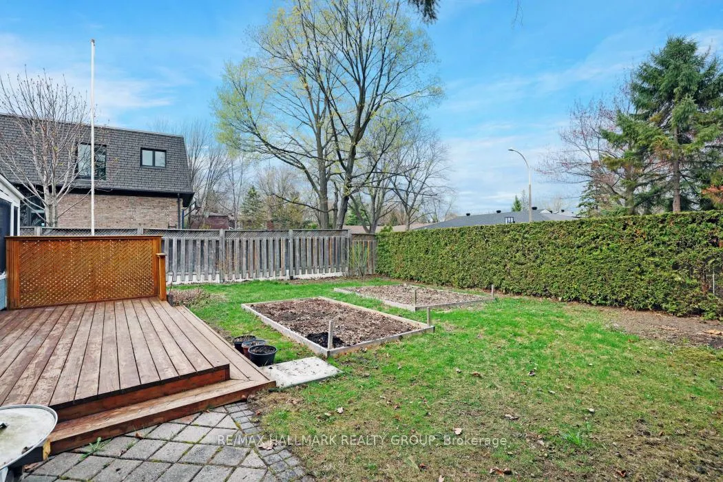Photo 39 of 2003 Hollybrook Crescent, Ottawa, Beacon Hill North — HOMEH