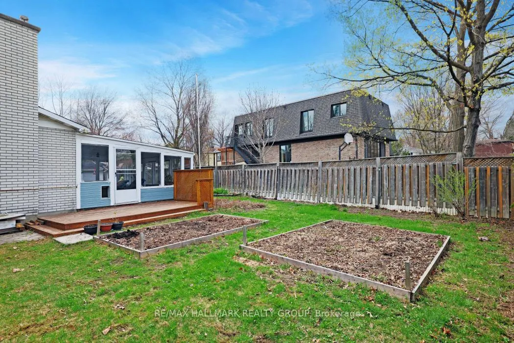 Photo 40 of 2003 Hollybrook Crescent, Ottawa, Beacon Hill North — HOMEH