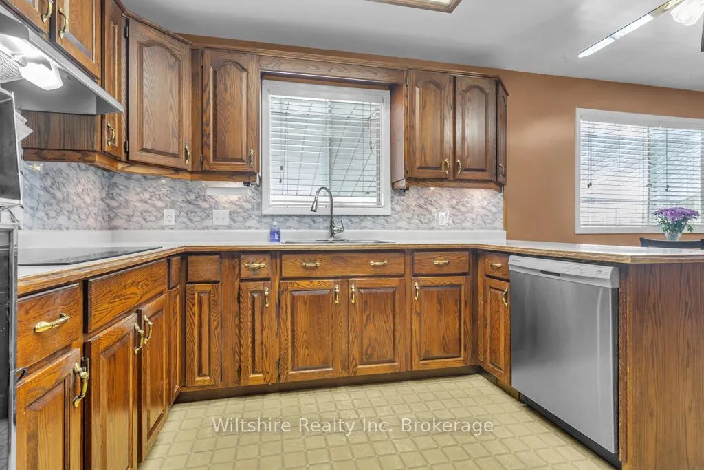 Photo 5 of 159 Lisgar Avenue, Tillsonburg — HOMEH