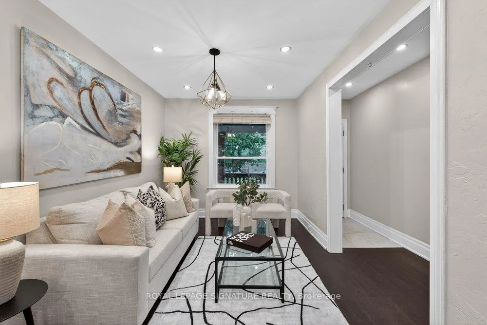 Photo 6 of 504 Main Street, Toronto, Woodbine-Lumsden — HOMEH