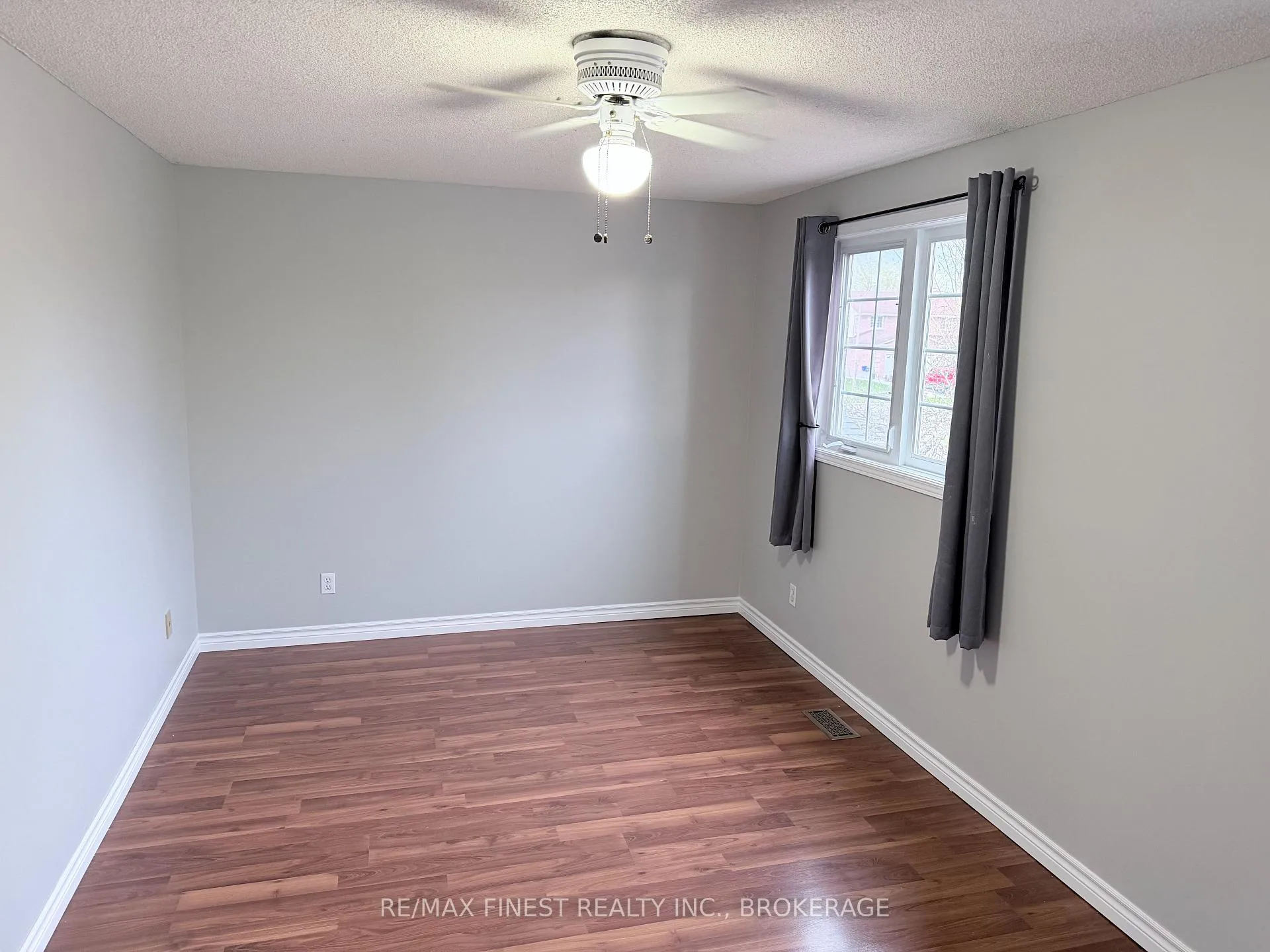 Photo 12 of 936 Killarney Crescent, Kingston, East Gardiners Rd — HOMEH