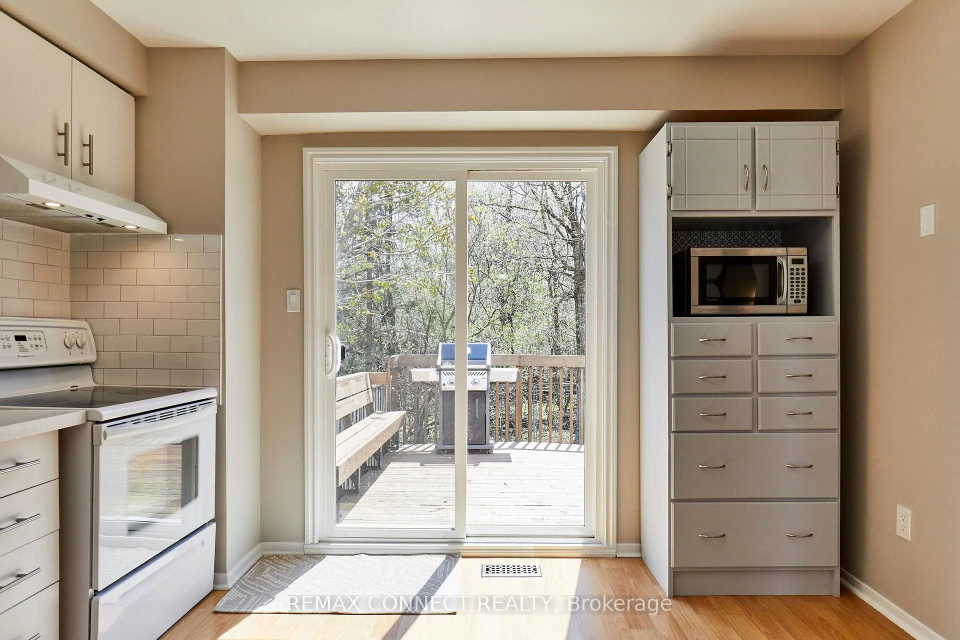 Photo 16 of 72 Stuart Road, Clarington, Courtice — HOMEH