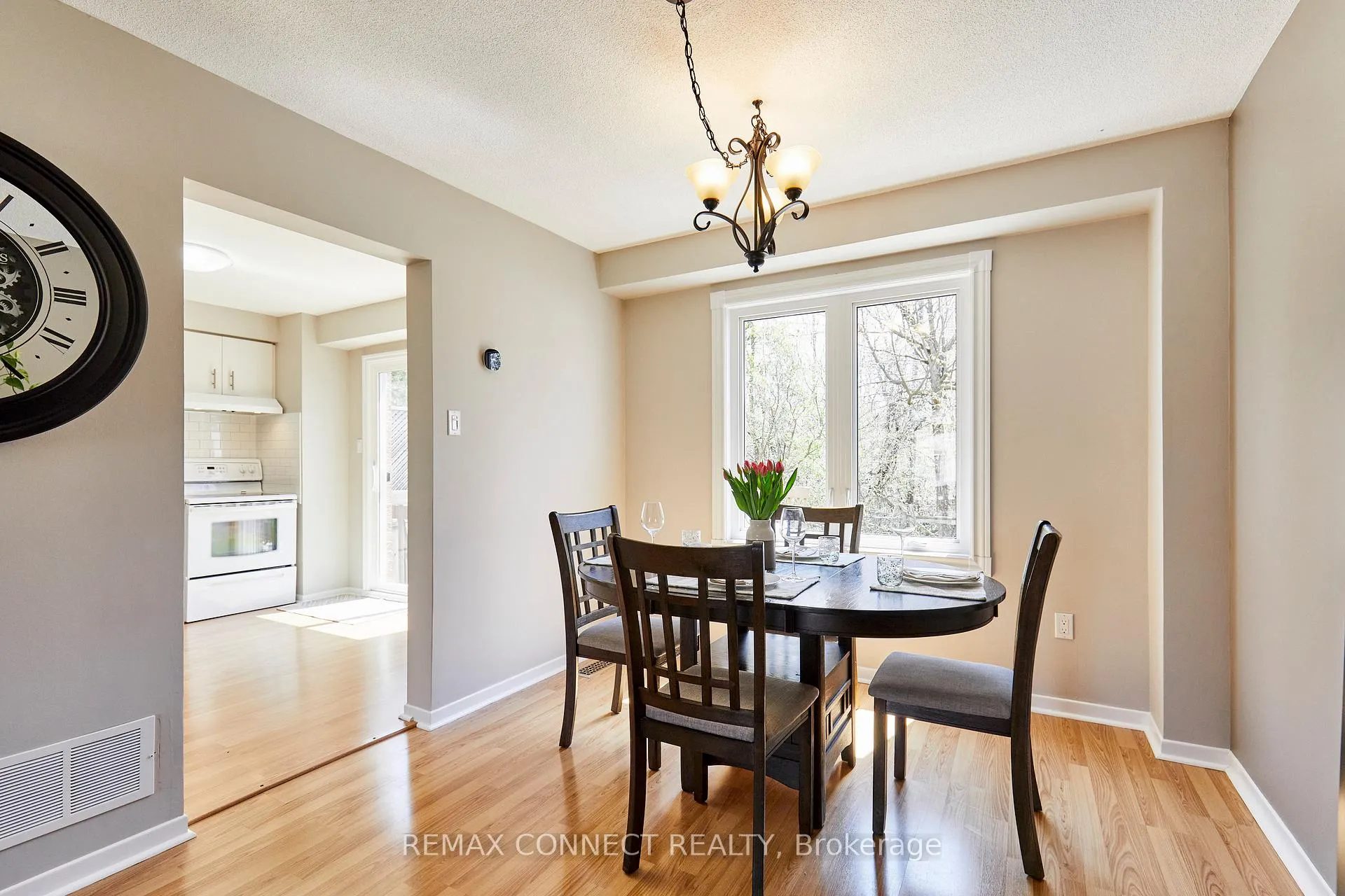 Photo 24 of 72 Stuart Road, Clarington, Courtice — HOMEH