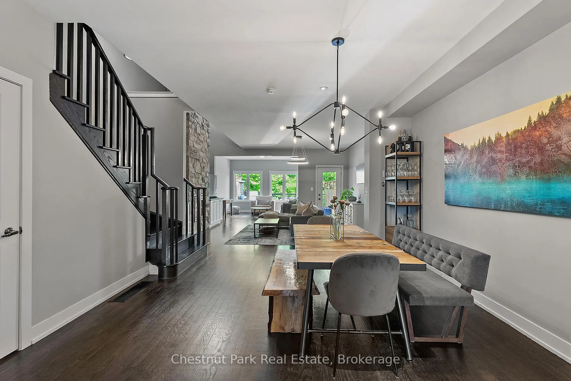 Photo 8 of 61 Rockmount Crescent, Gravenhurst, Muskoka (S) — HOMEH