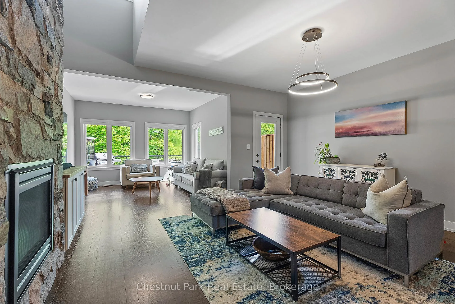 Photo 10 of 61 Rockmount Crescent, Gravenhurst, Muskoka (S) — HOMEH