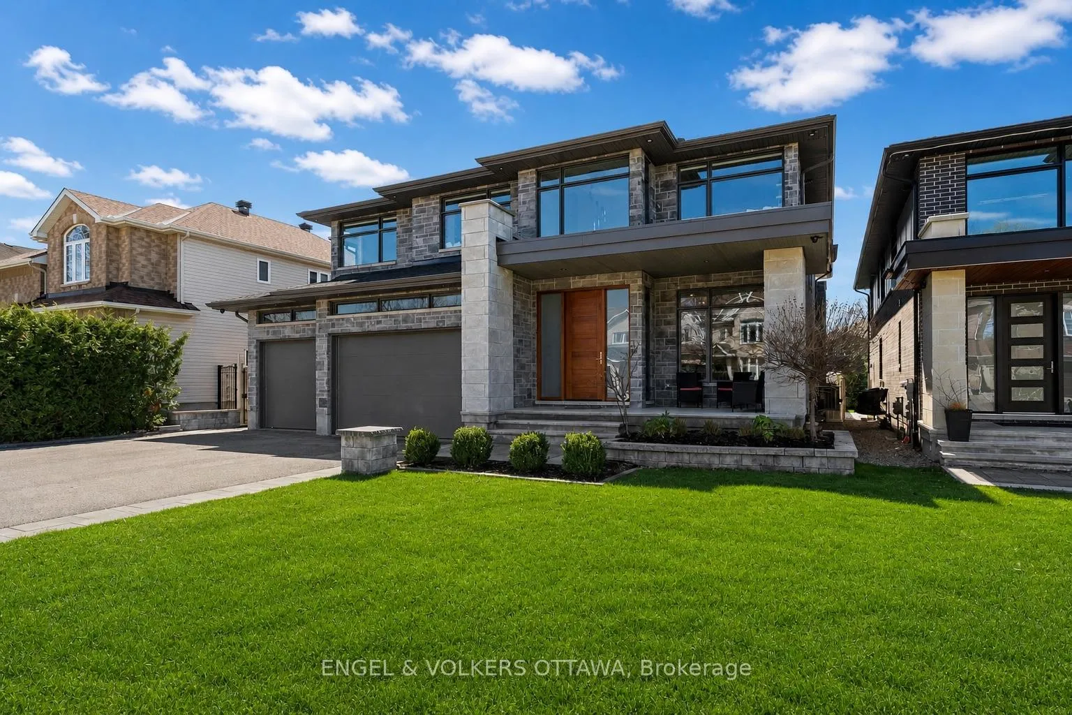 Photo 3 of 15 Tierney Drive, Ottawa, Barrhaven - Longfields — HOMEH