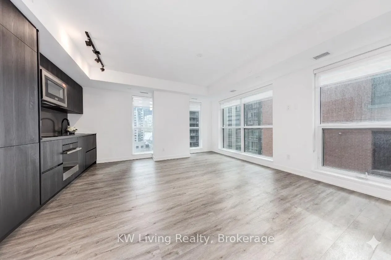 Front of Unit 1302, 327 King Street W