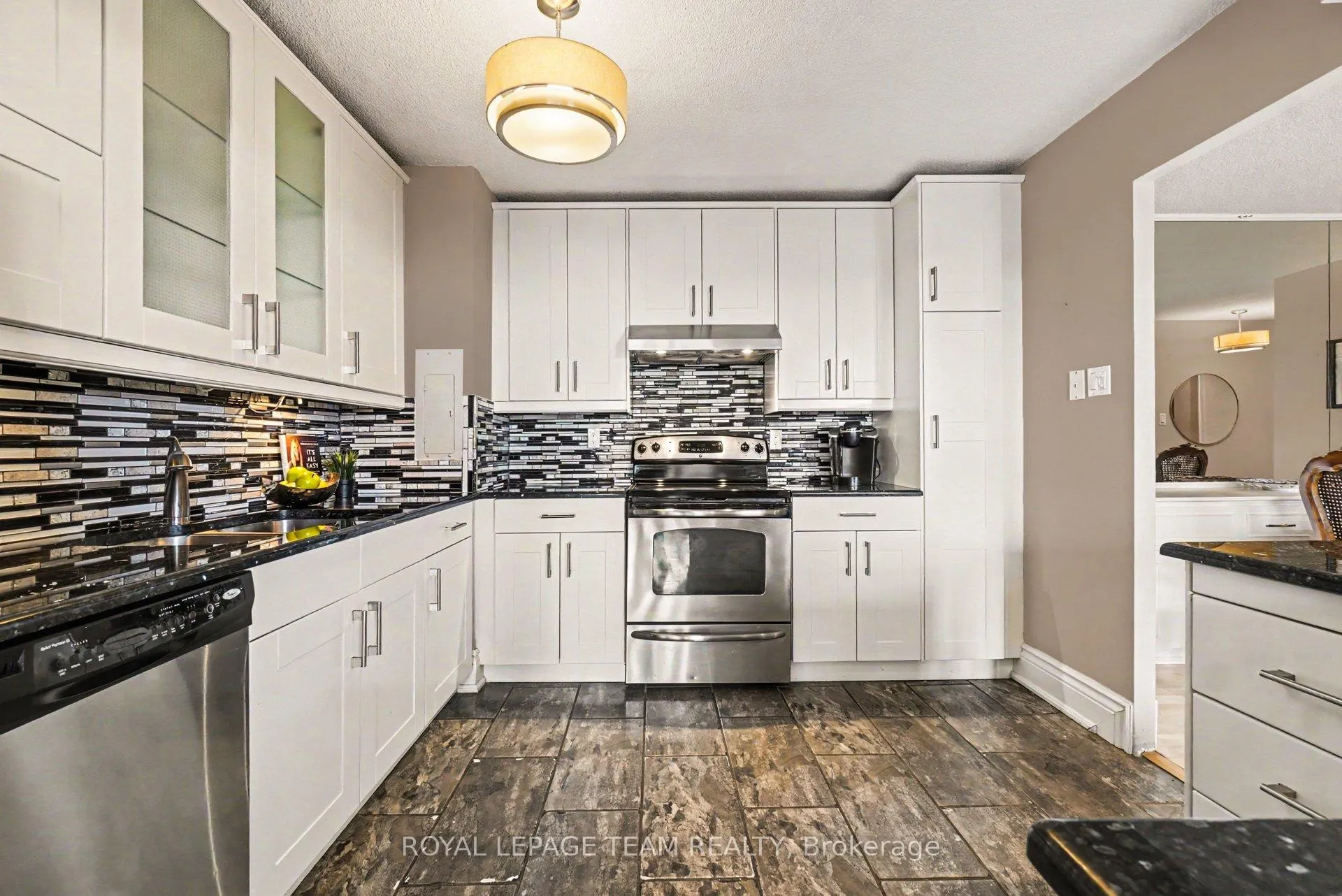 Photo 11 of Unit 410, 2951 Riverside Drive, Ottawa, Mooneys Bay/Riverside Park — HOMEH