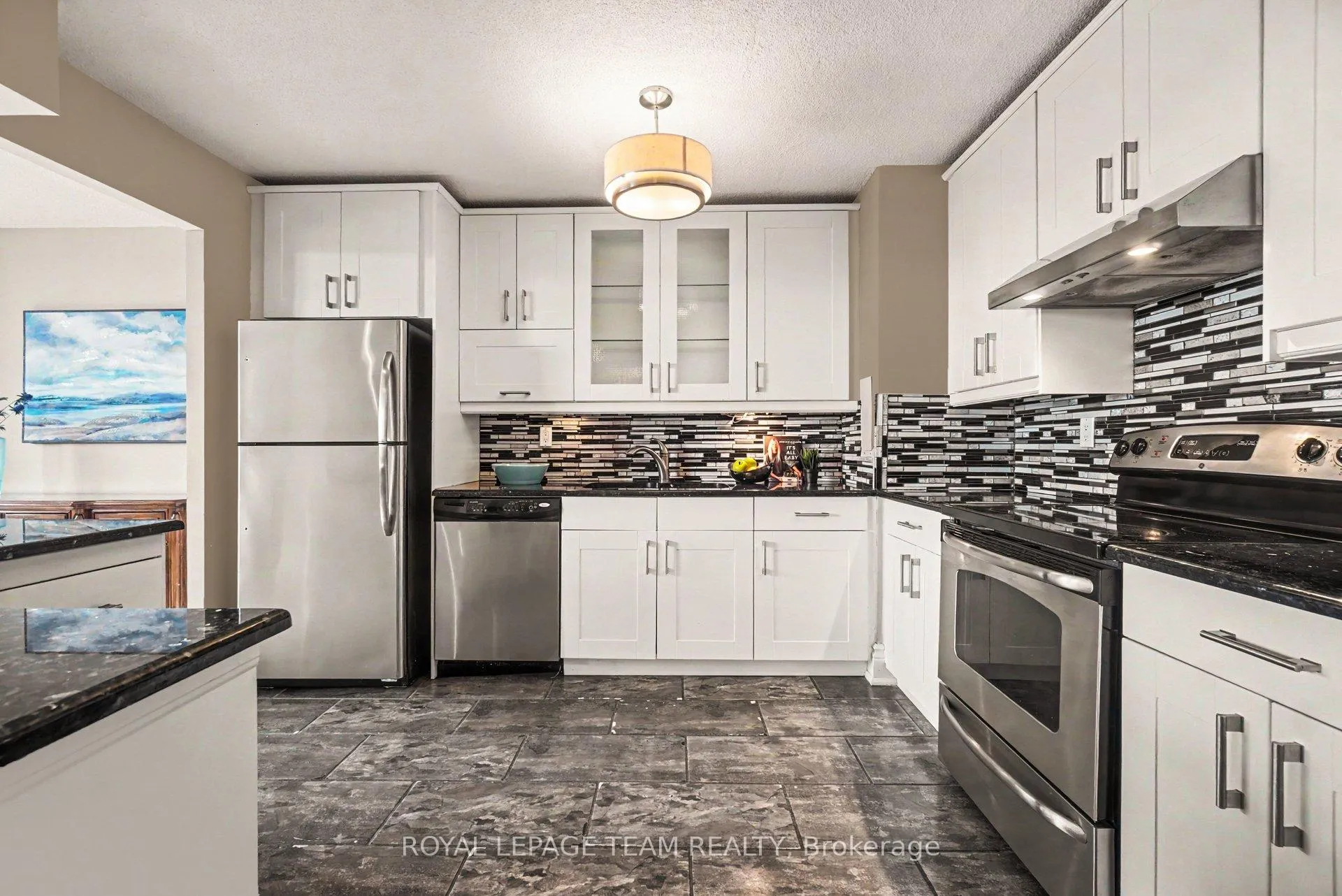 Photo 12 of Unit 410, 2951 Riverside Drive, Ottawa, Mooneys Bay/Riverside Park — HOMEH