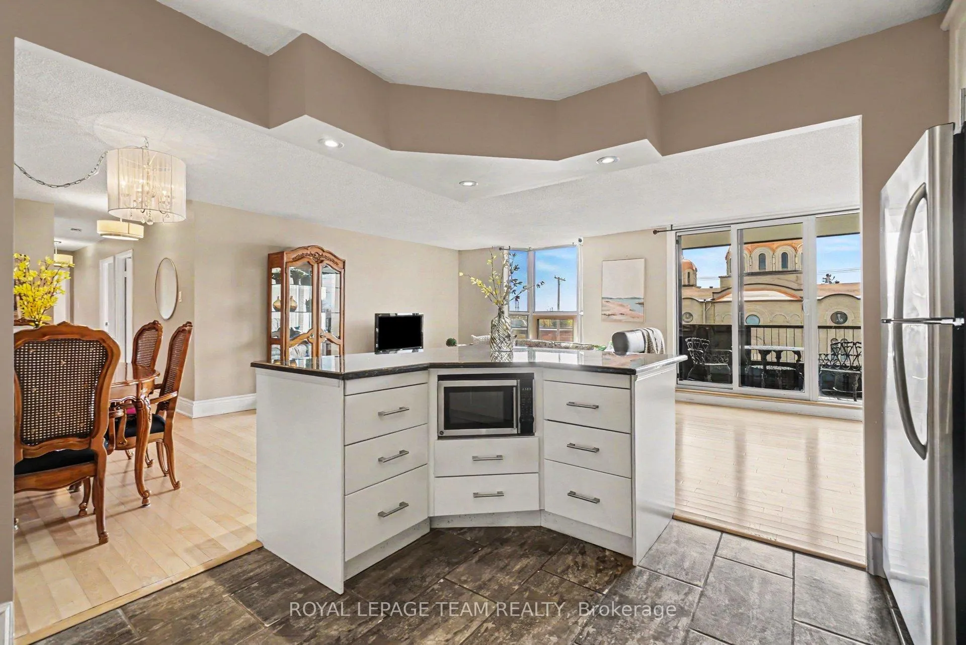 Photo 13 of Unit 410, 2951 Riverside Drive, Ottawa, Mooneys Bay/Riverside Park — HOMEH
