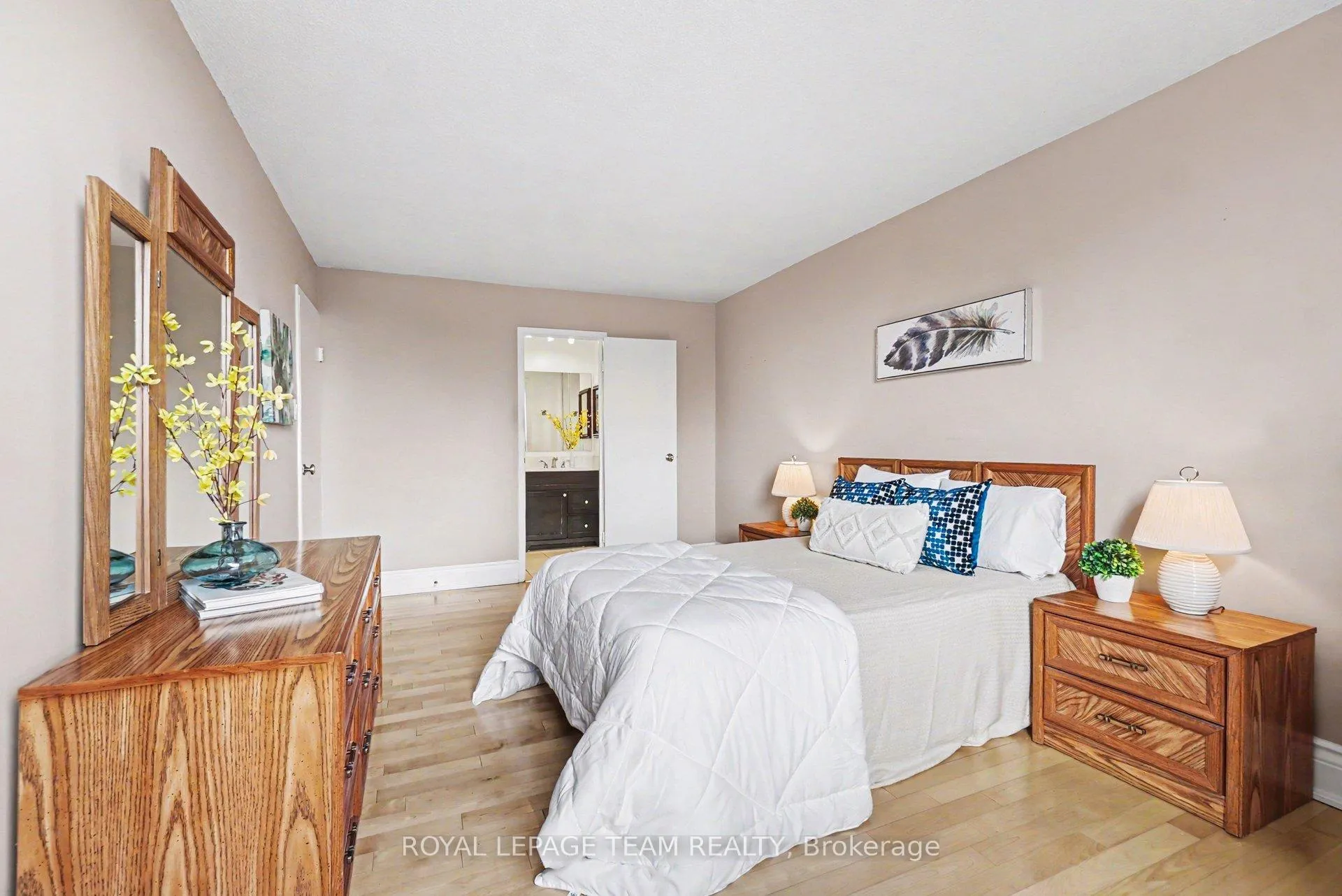 Photo 16 of Unit 410, 2951 Riverside Drive, Ottawa, Mooneys Bay/Riverside Park — HOMEH