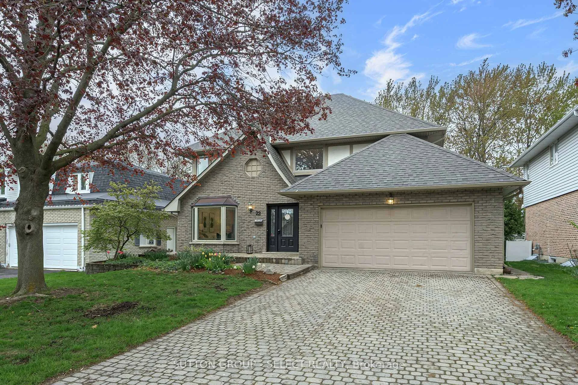 Photo 1 of 22 Pinegrove Crescent, London, South M — HOMEH