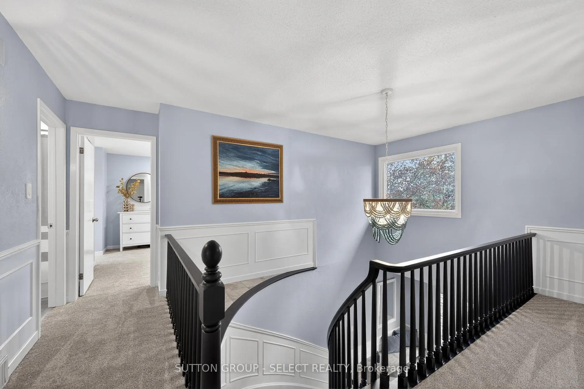 Photo 20 of 22 Pinegrove Crescent, London, South M — HOMEH