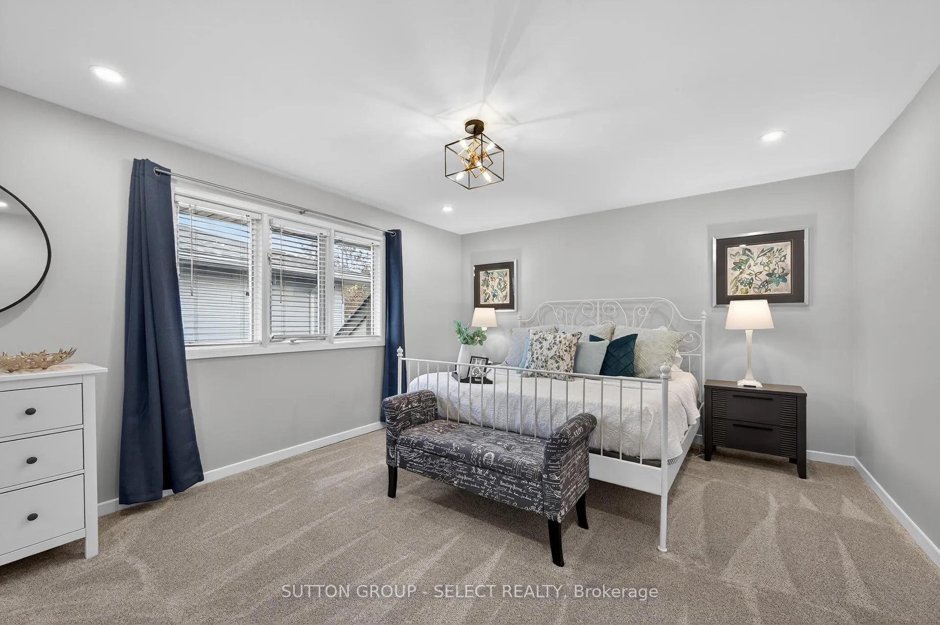 Photo 21 of 22 Pinegrove Crescent, London, South M — HOMEH