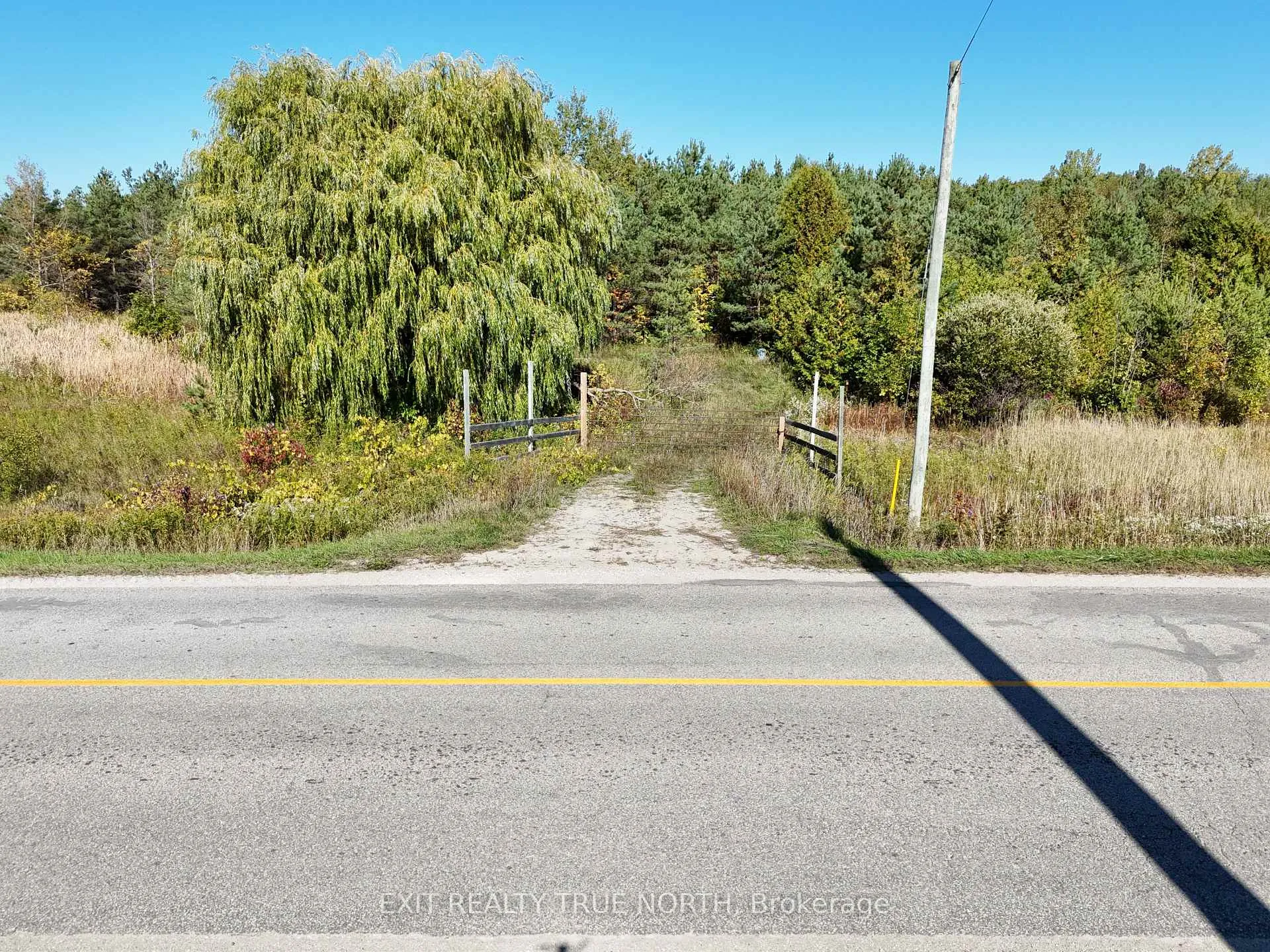 Photo of 6696 33/34 Nottawasaga Side Road
