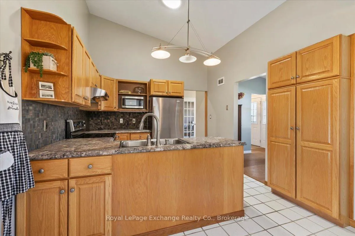 Photo 8 of 530 Lynden Crescent, Kincardine — HOMEH