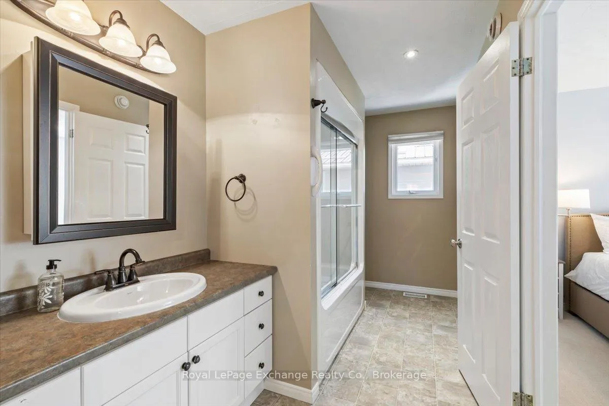 Photo 17 of 530 Lynden Crescent, Kincardine — HOMEH