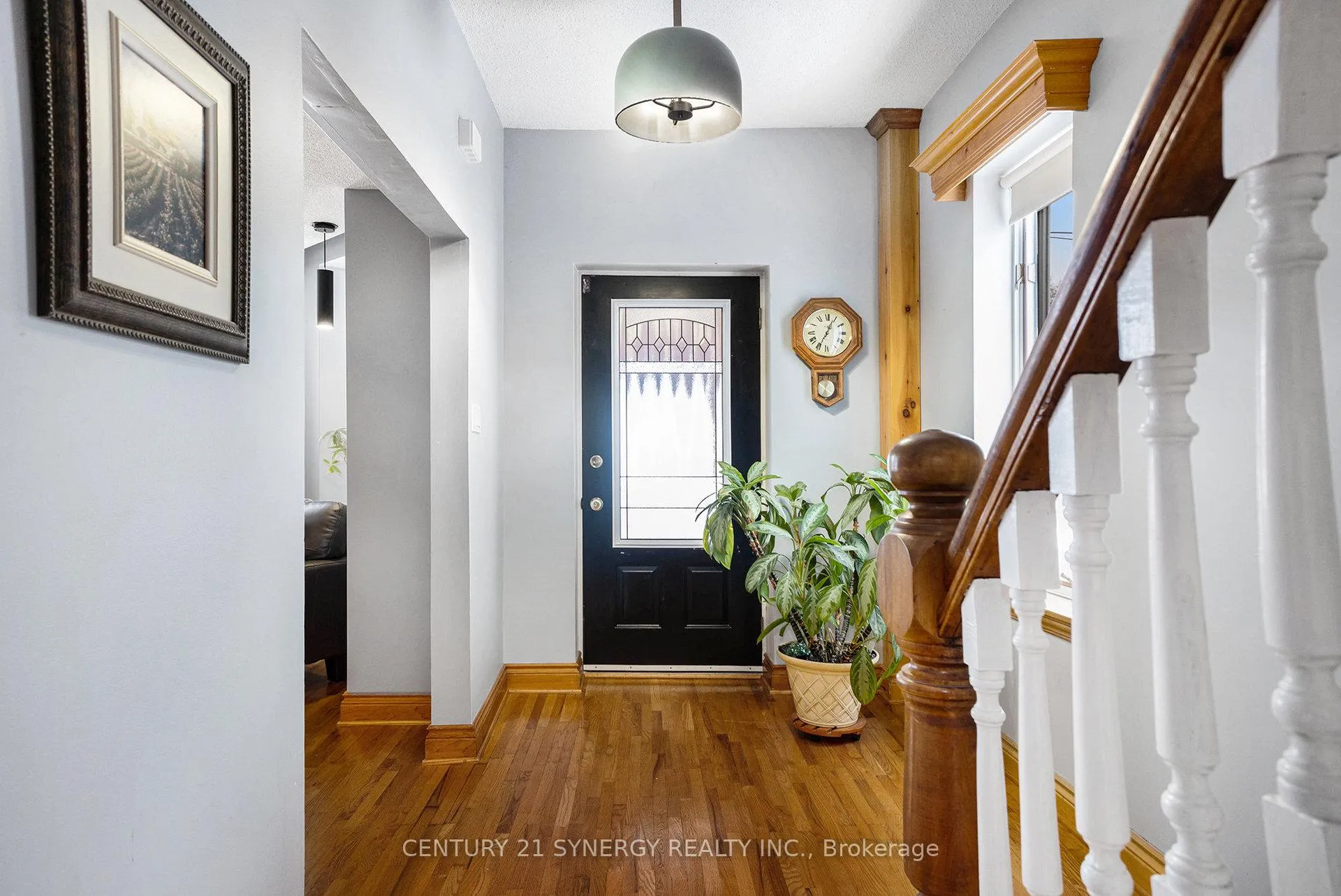 Photo 3 of 13 Lombard Street, Smiths Falls — HOMEH