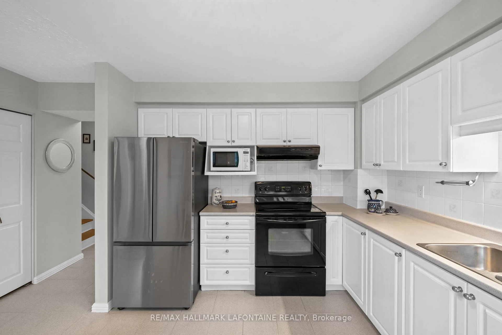 Photo 9 of 1164 Morrison Drive, Ottawa, Redwood Park — HOMEH