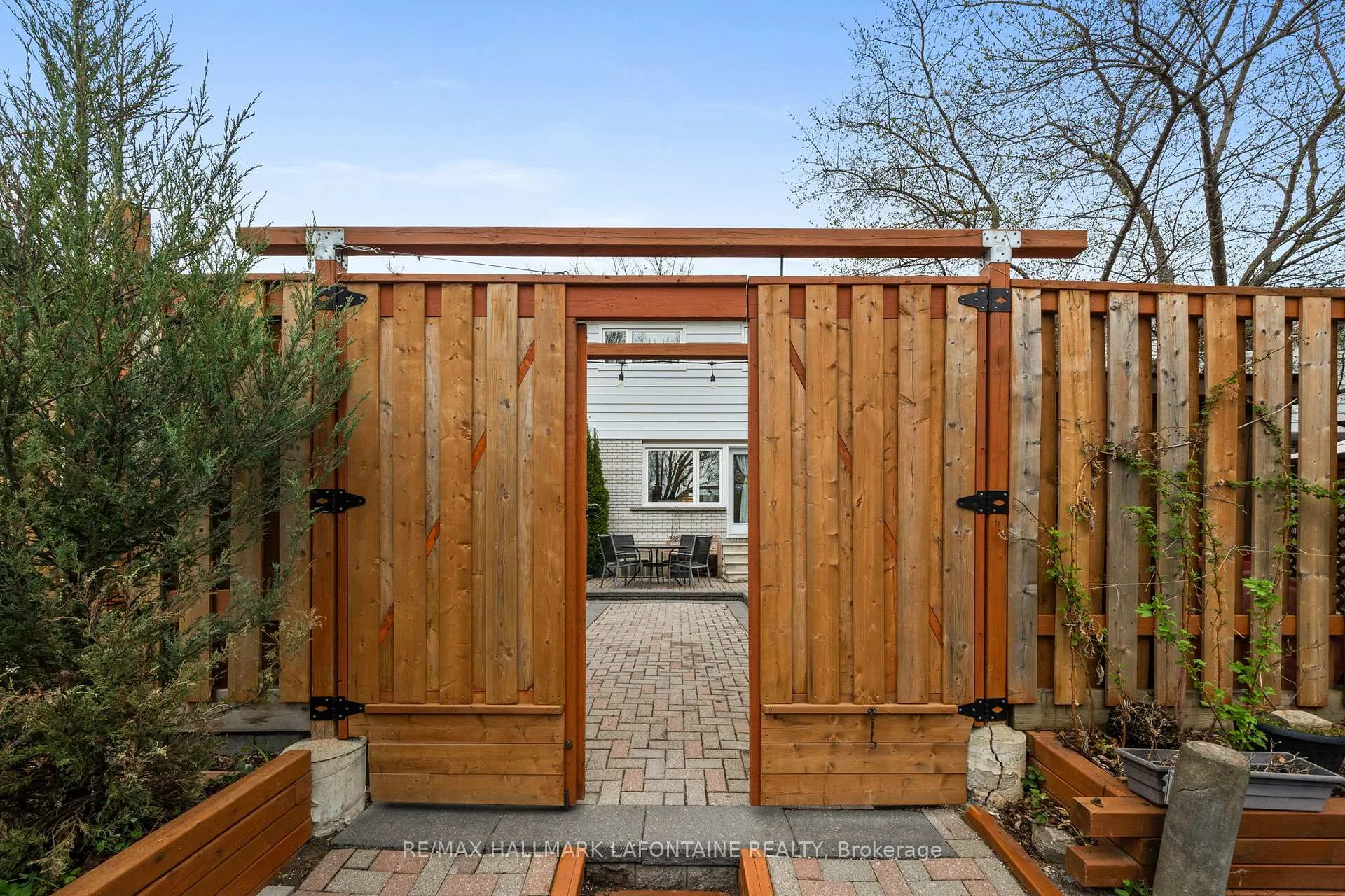 Photo 39 of 1164 Morrison Drive, Ottawa, Redwood Park — HOMEH