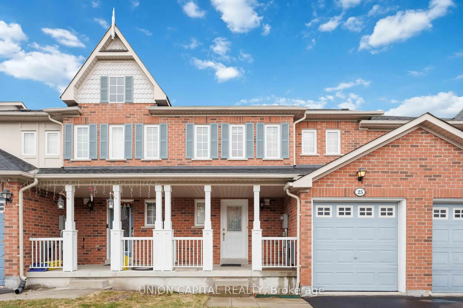 Photo 2 of 25 Maple Ridge Crescent, Markham, Greensborough — HOMEH