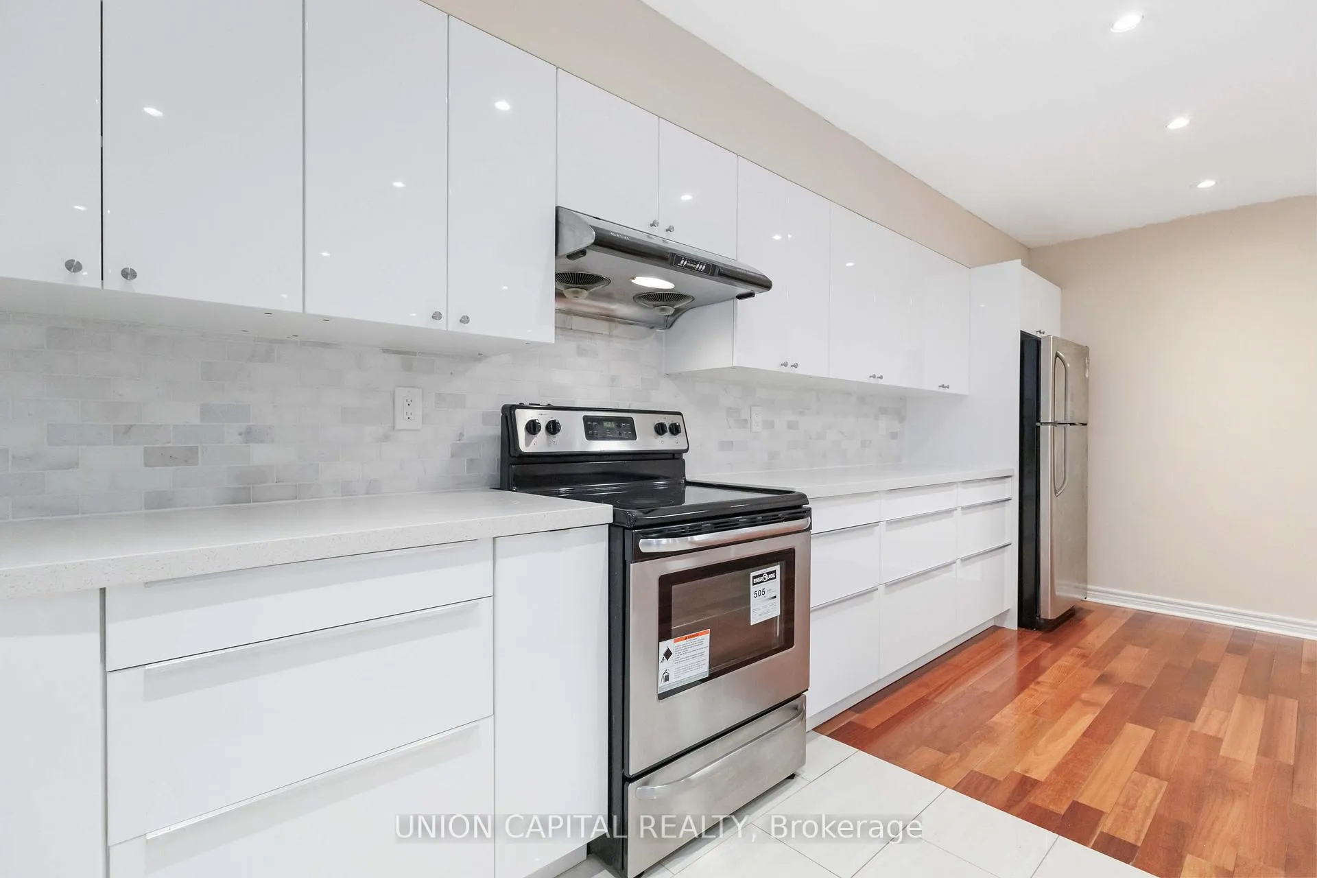 Photo 7 of 25 Maple Ridge Crescent, Markham, Greensborough — HOMEH