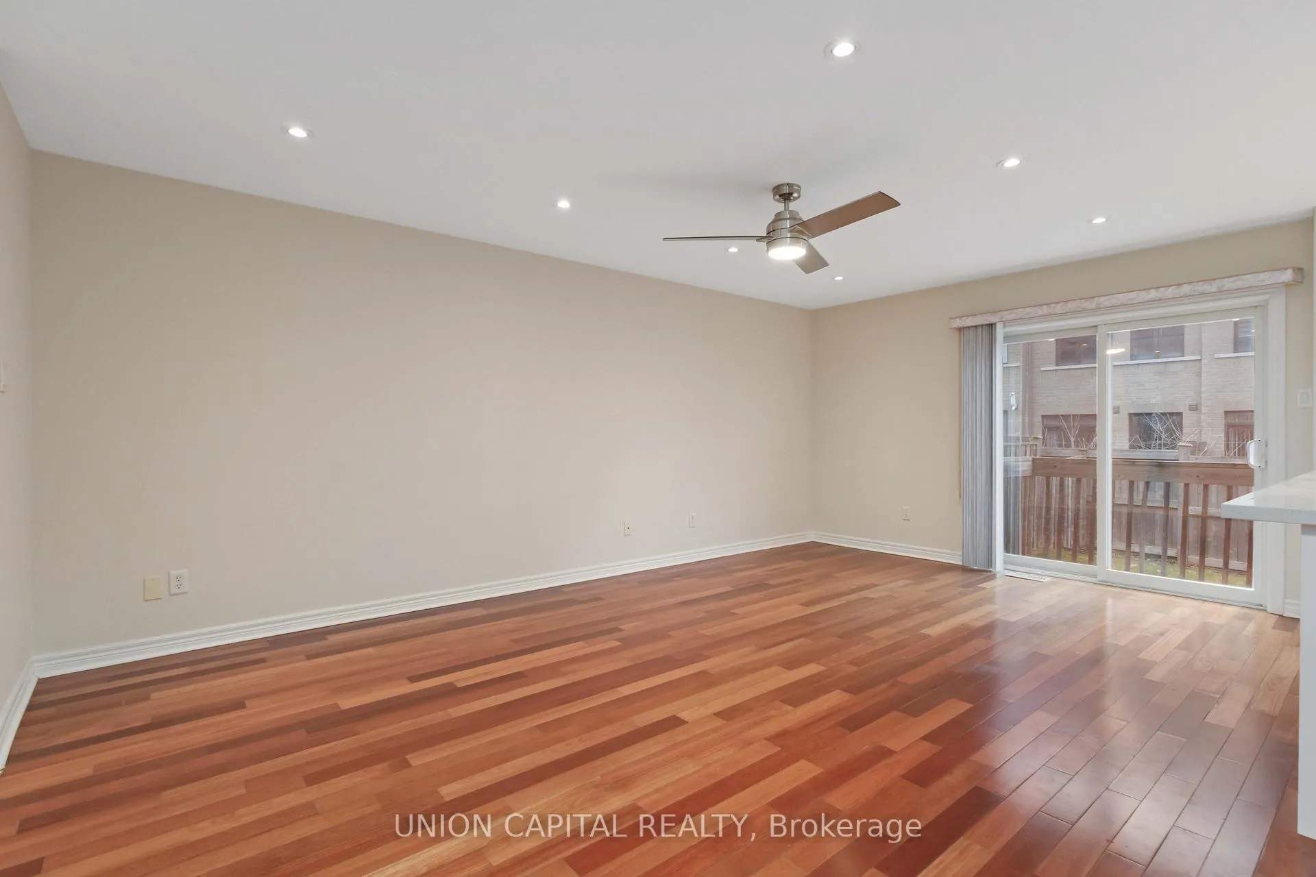 Photo 12 of 25 Maple Ridge Crescent, Markham, Greensborough — HOMEH