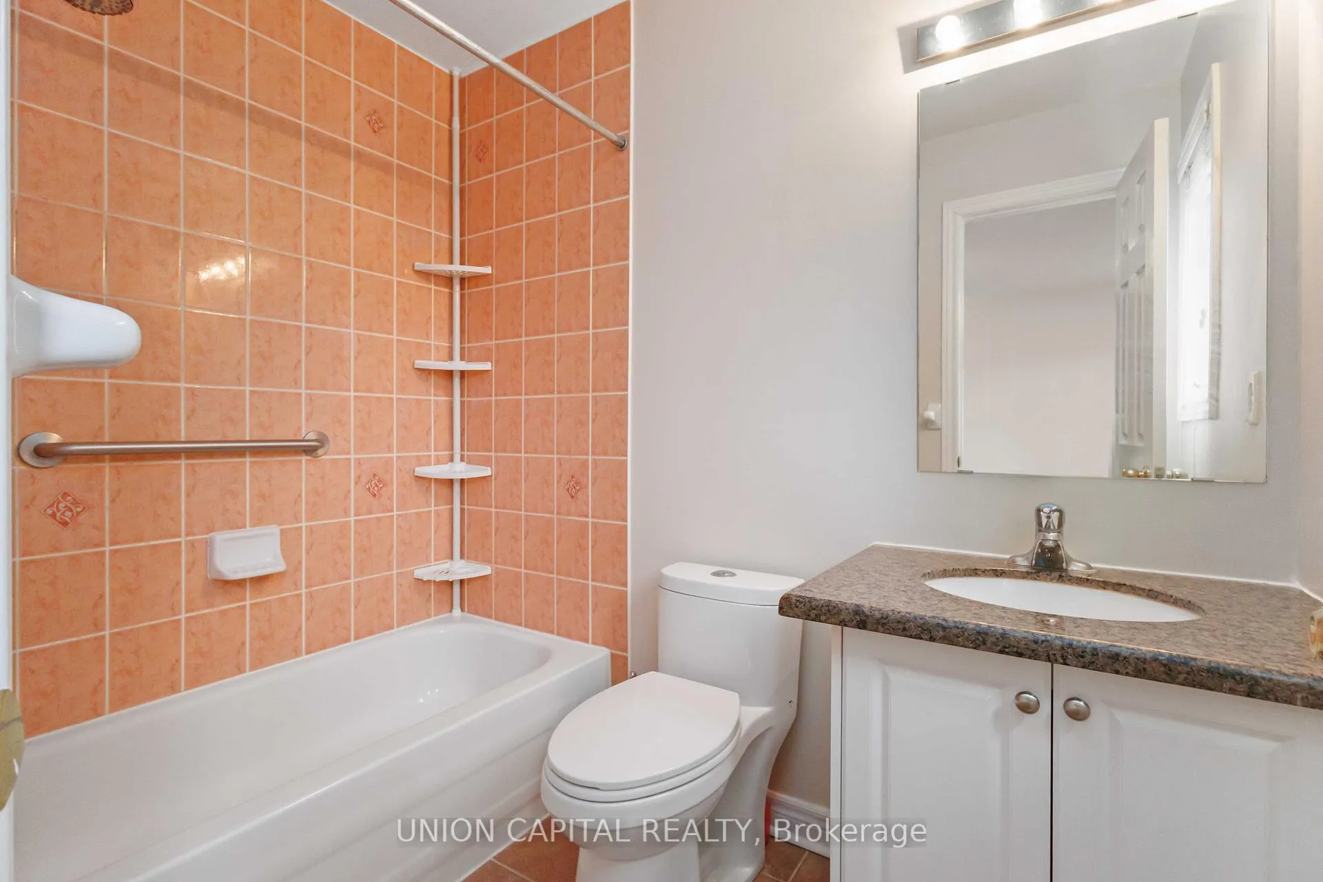 Photo 17 of 25 Maple Ridge Crescent, Markham, Greensborough — HOMEH